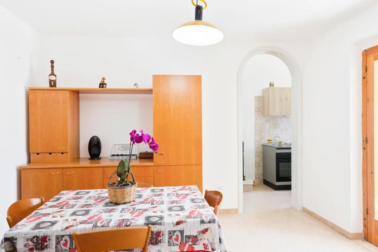 Dining area in Borghetto Pedale