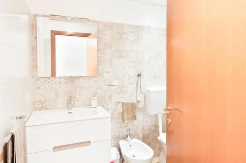 Shower in Borghetto Pedale