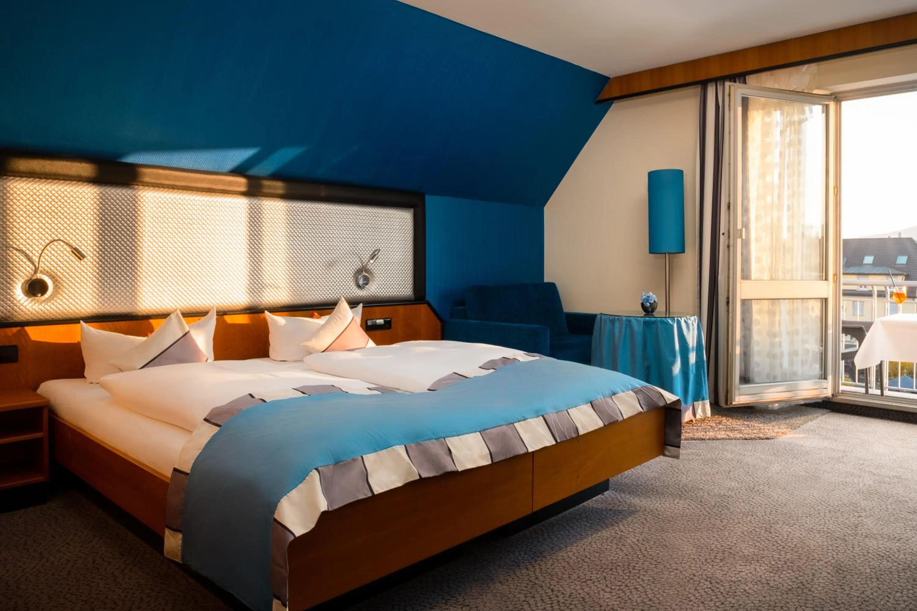 Balcony/Terrace, Bed in Hetzel Hotel Stuttgart