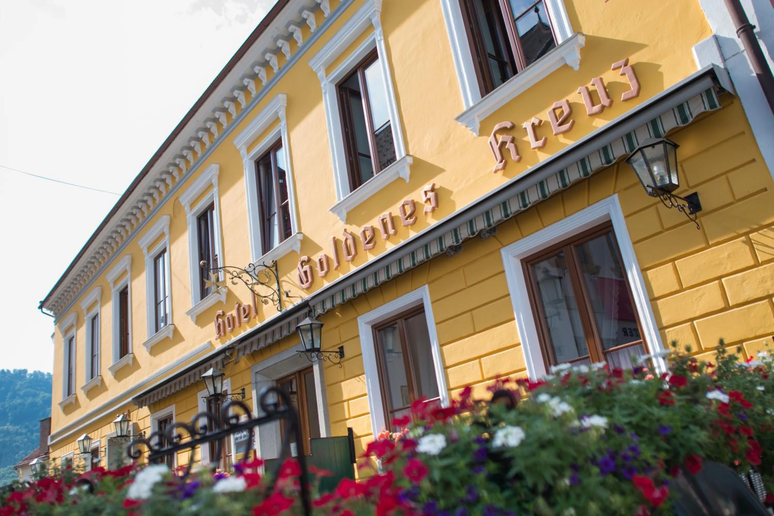 Property building in Hotel-Garni Goldenes Kreuz
