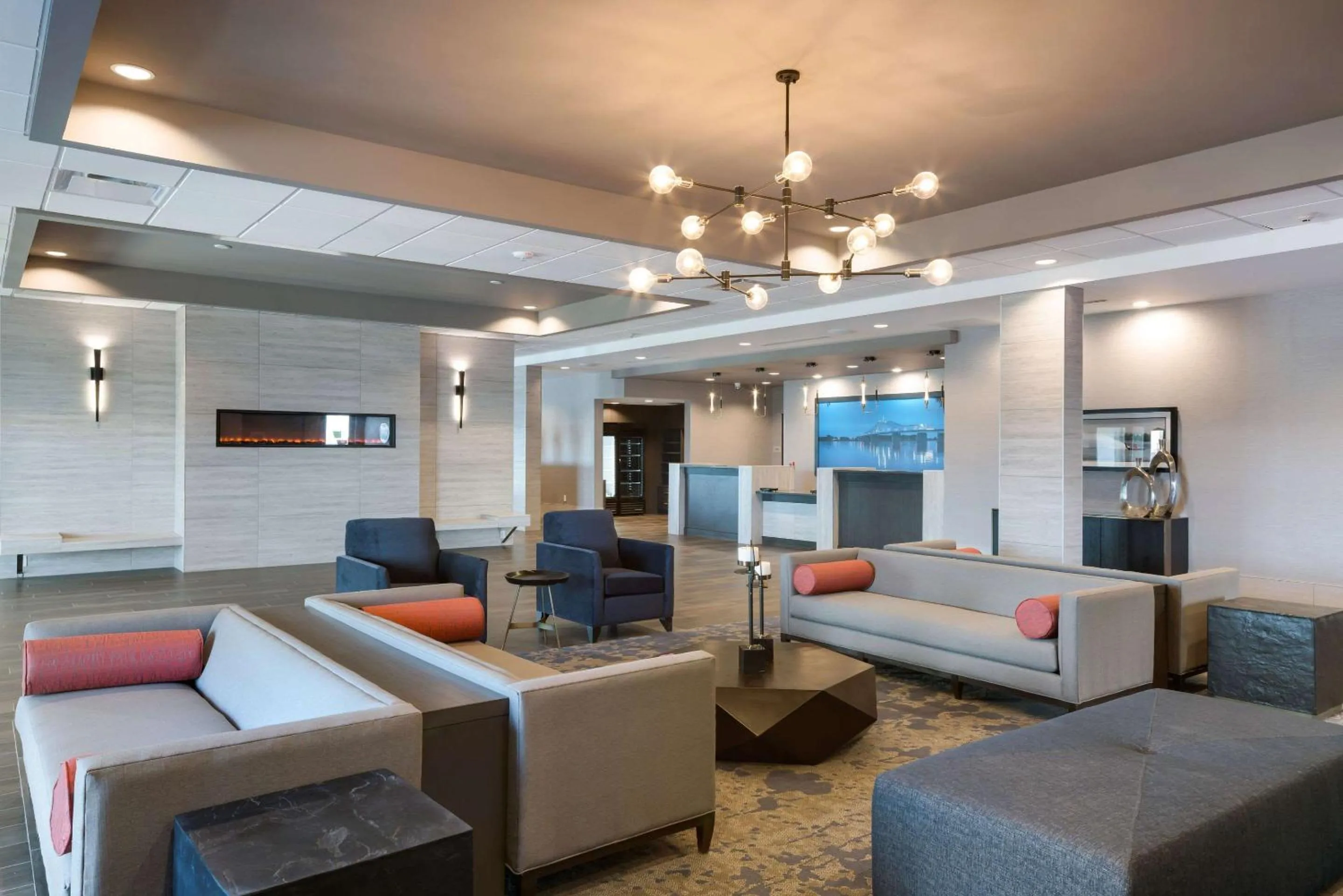Lobby or reception in Comfort Suites Kennewick at Southridge