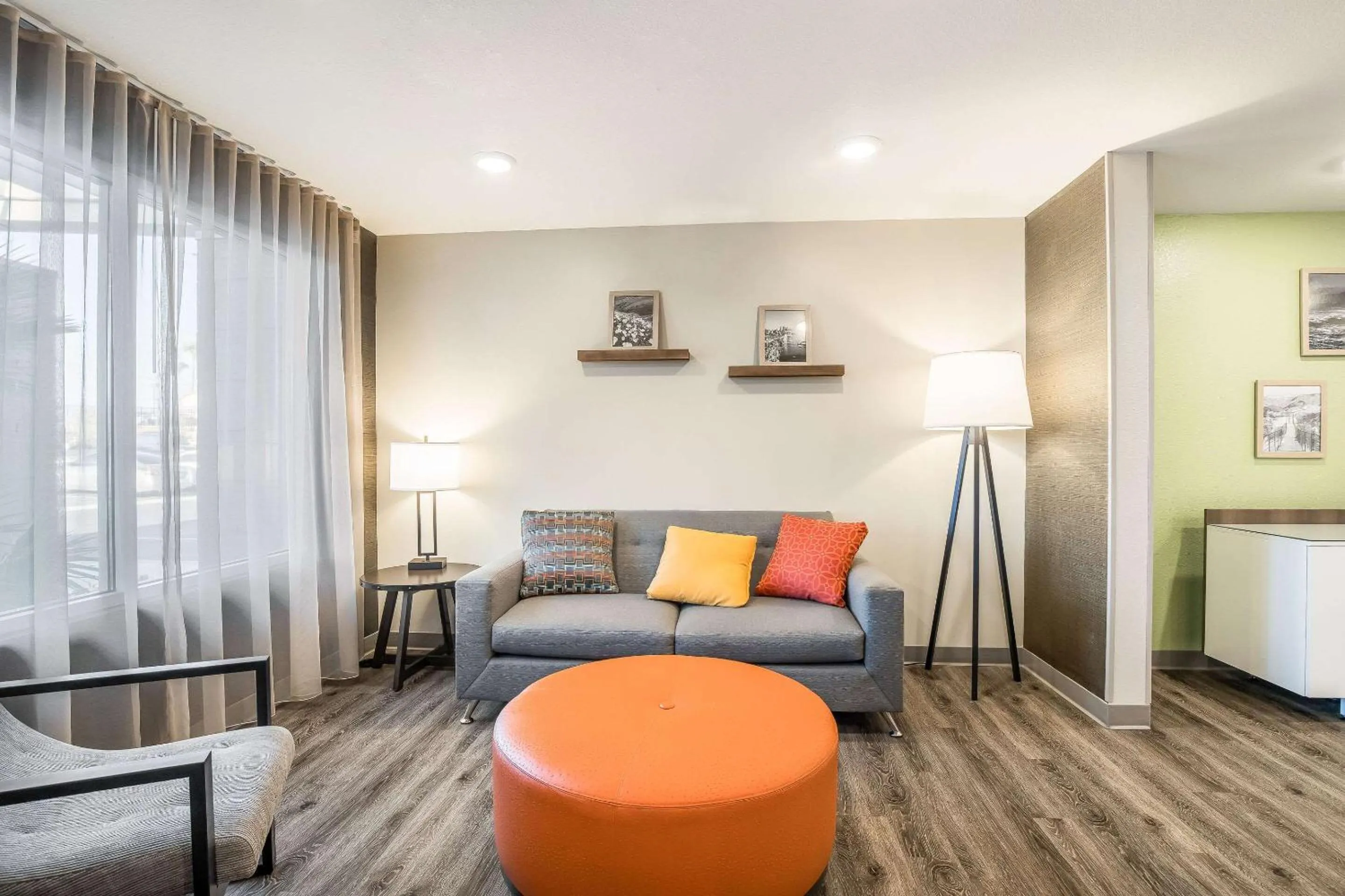 Lobby or reception in WoodSpring Suites Colton