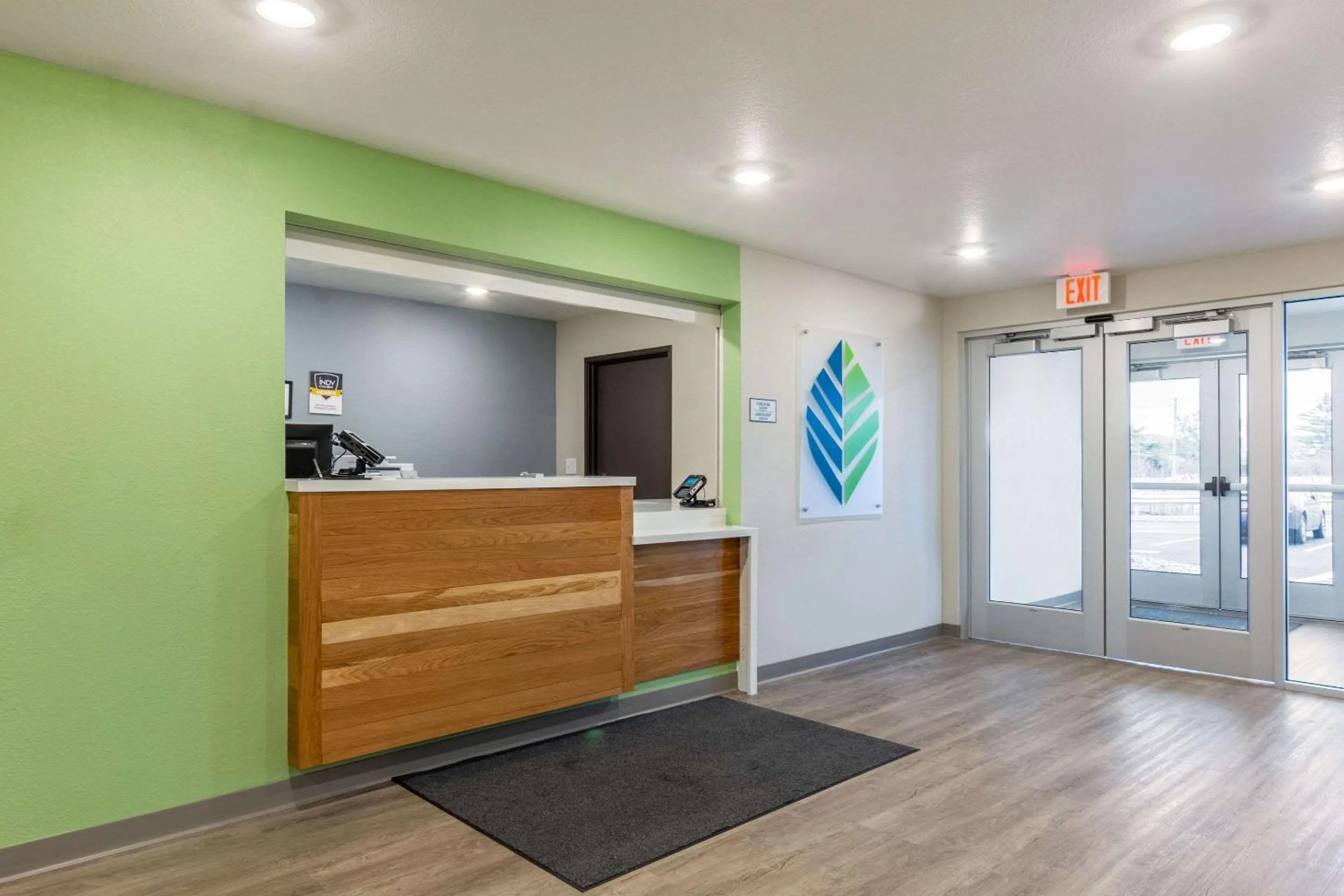 Lobby or reception in WoodSpring Suites Indianapolis Castleton