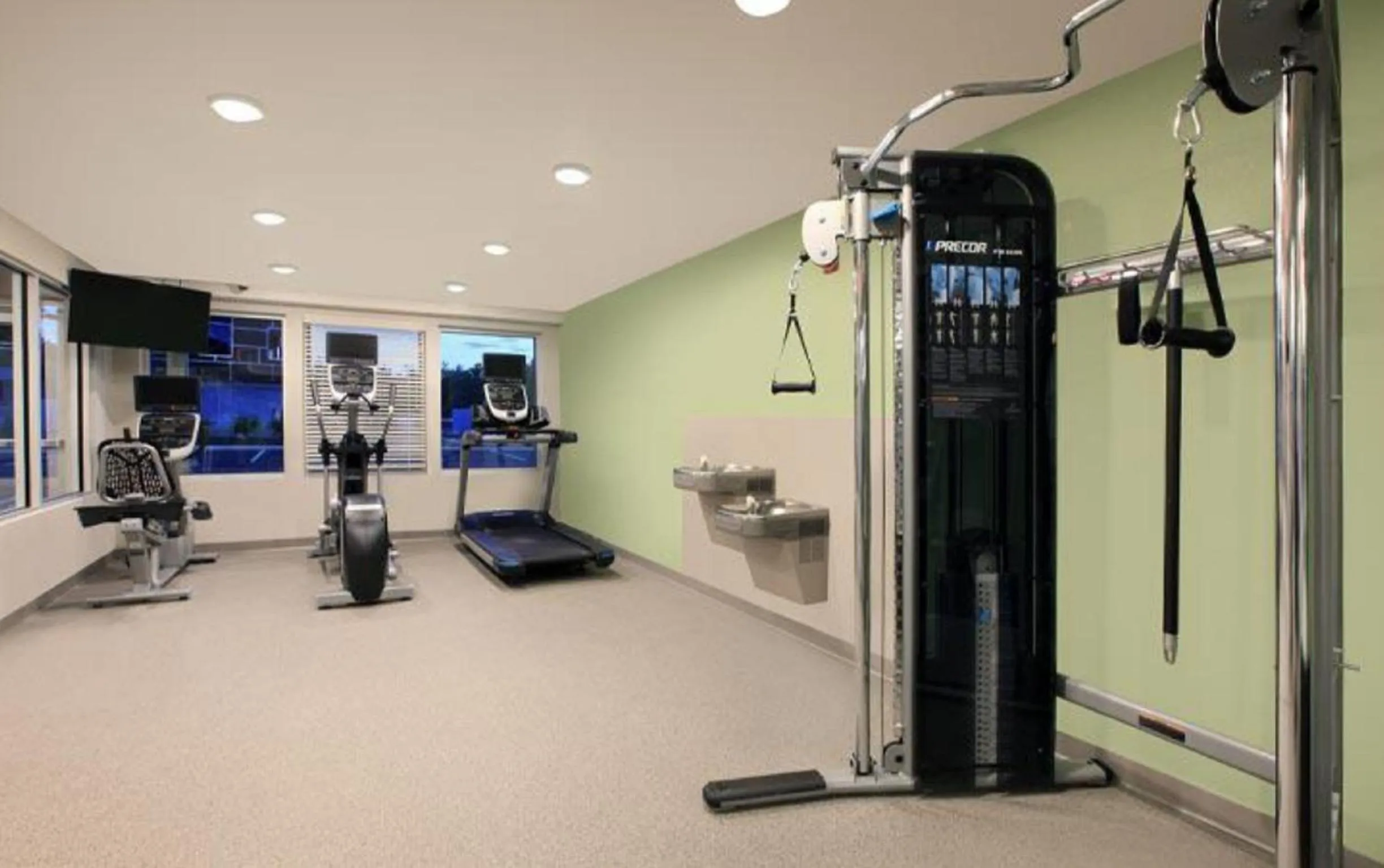 Fitness centre/facilities in Woodspring Suites Atlanta Stockbridge