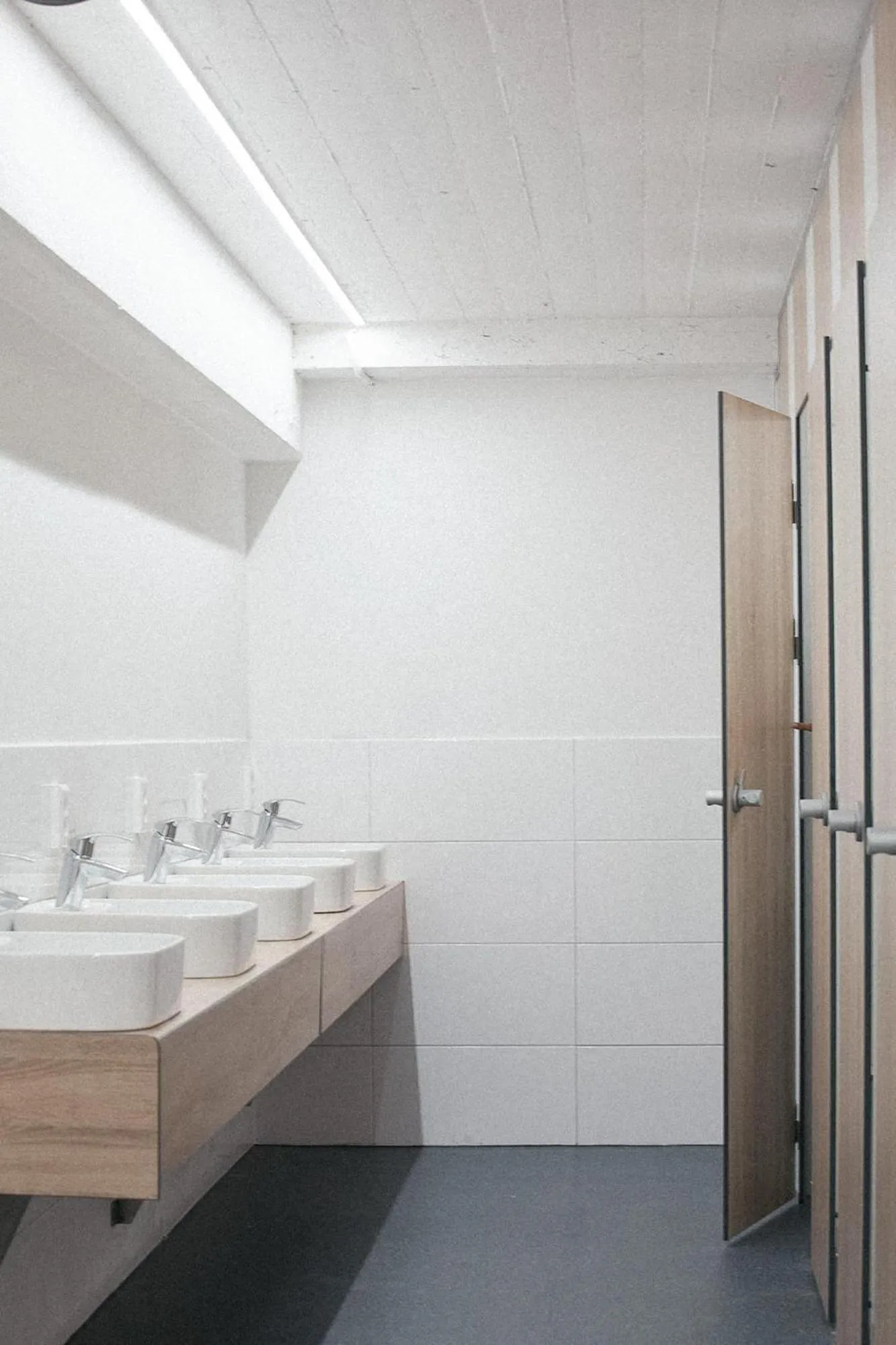 Bathroom in Outside Inn