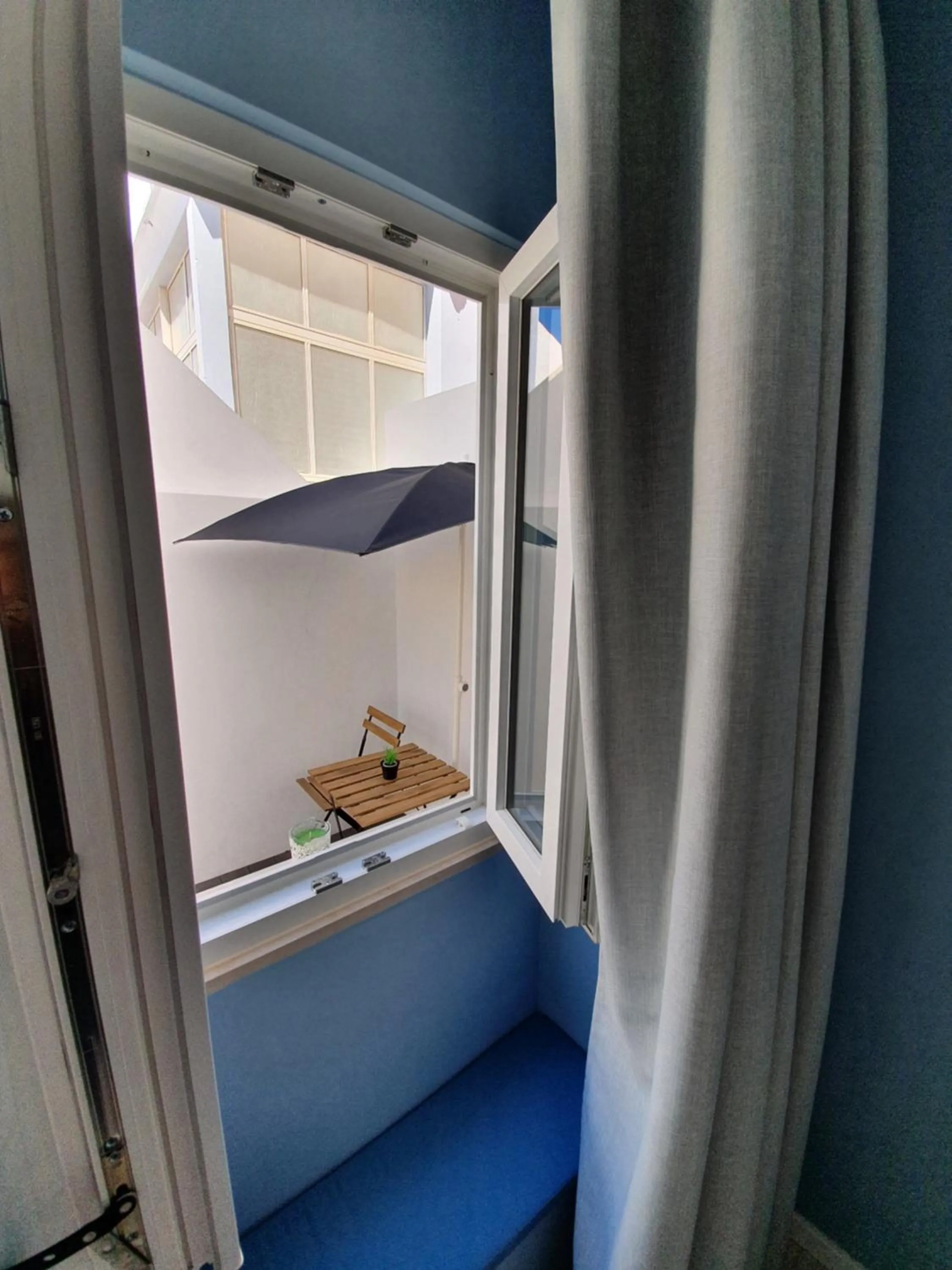 Bedroom, Bed in Inn Faro - Casa Amarela - Guest House