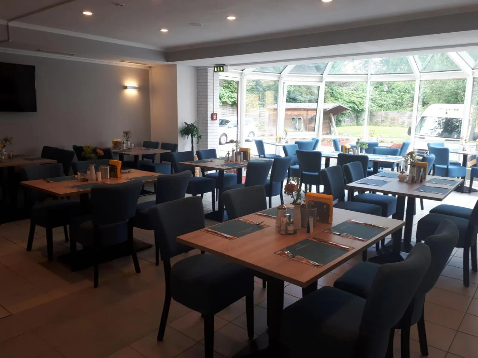 Restaurant/places to eat in Kempe Komfort plus Hotel