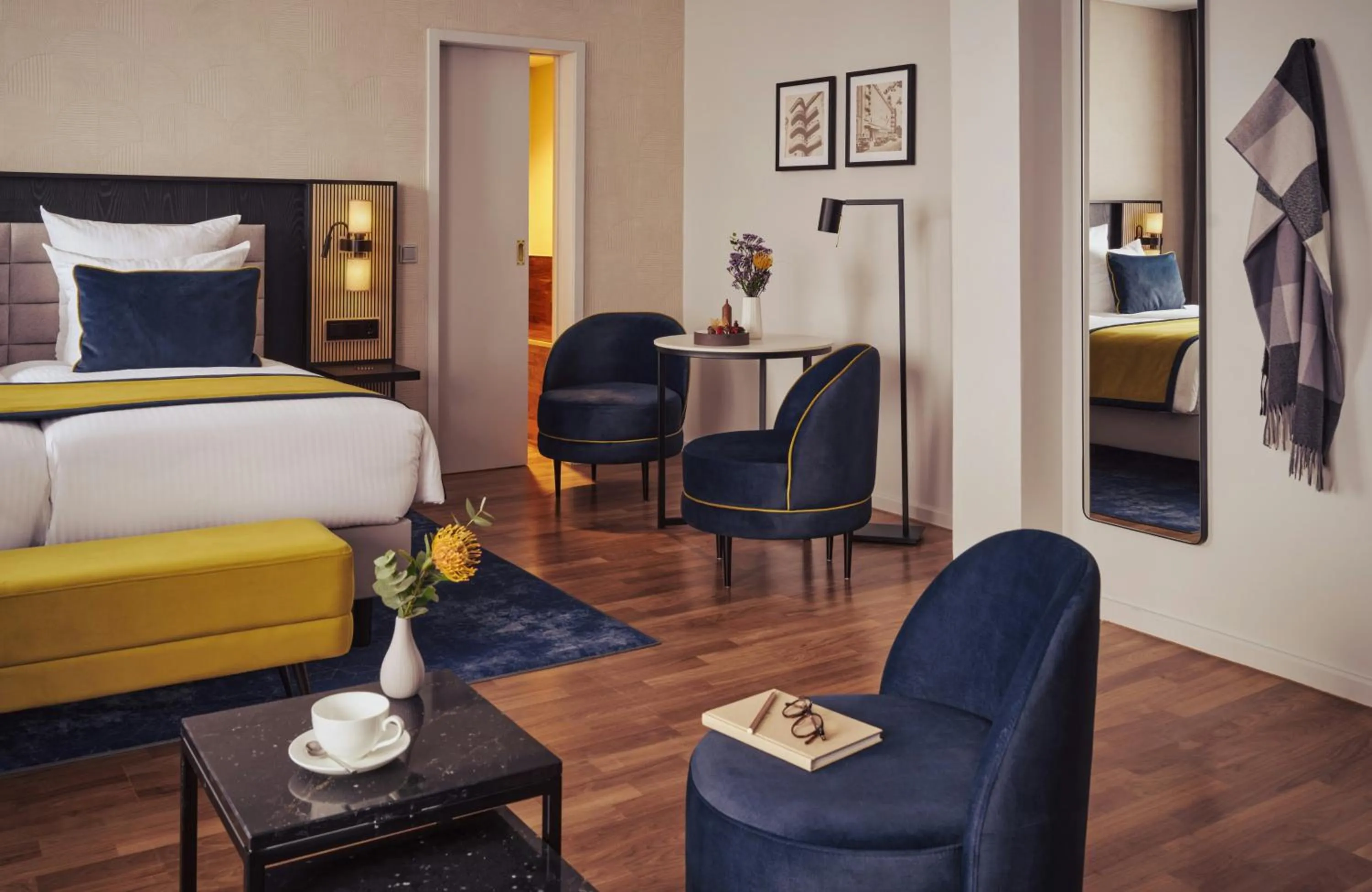 Photo of the whole room, Bed in Hotel Mannheimer Hof - Leonardo Limited Edition