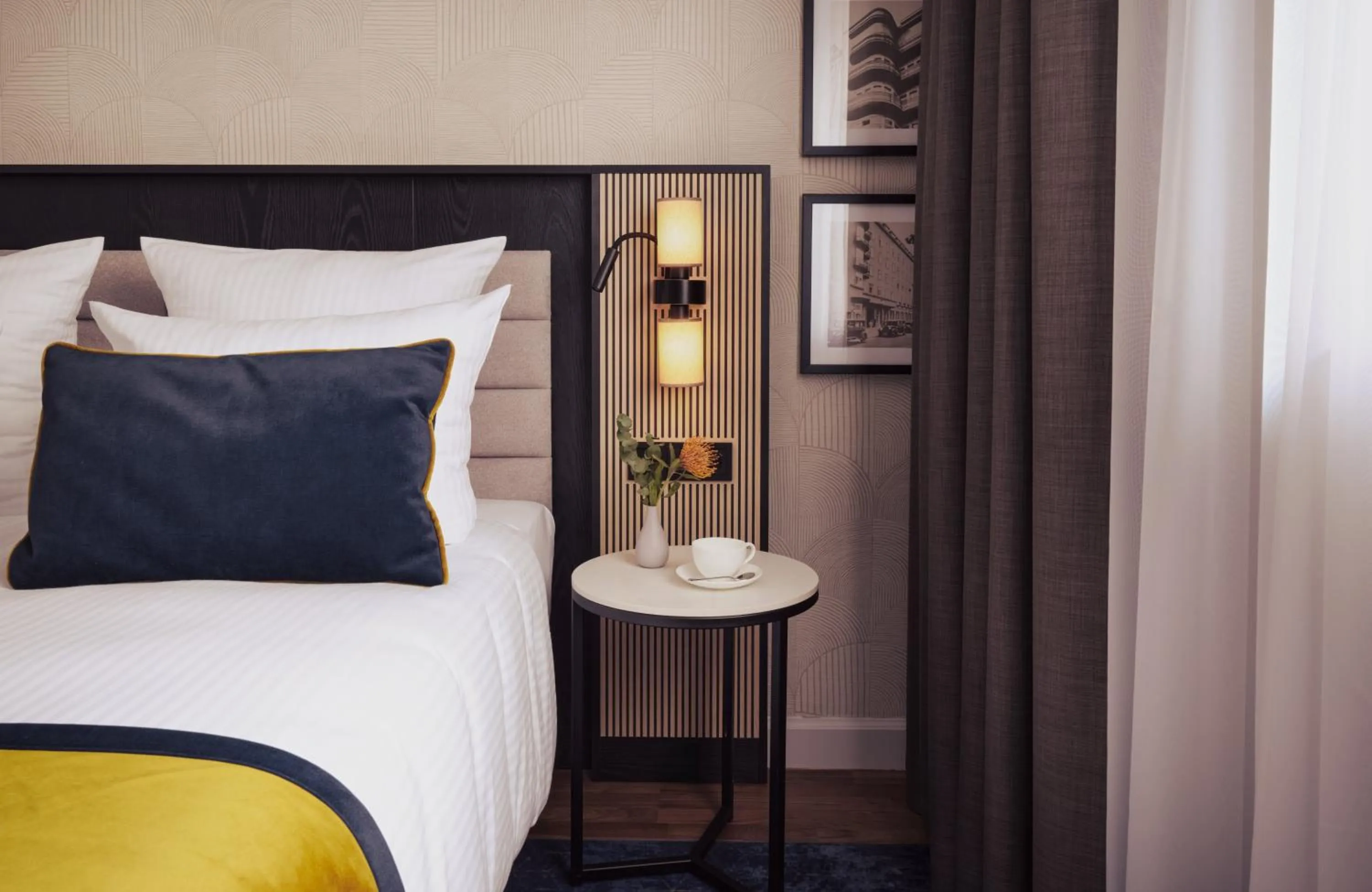 Photo of the whole room, Bed in Hotel Mannheimer Hof - Leonardo Limited Edition