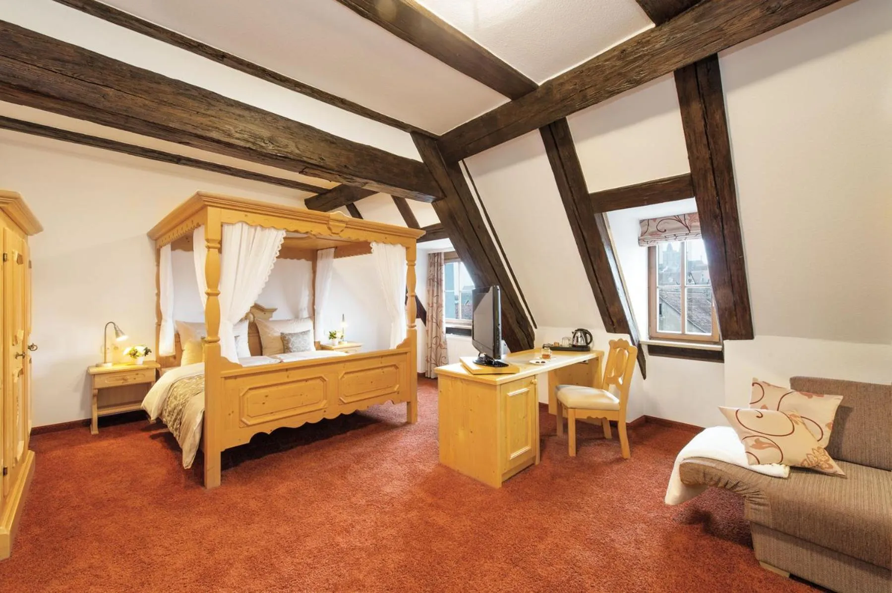 Photo of the whole room, Bed in Hotel Altes Brauhaus garni