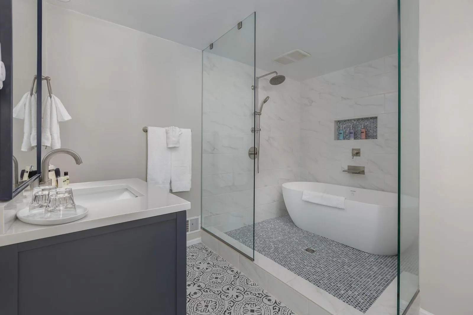 Shower in Ocean House