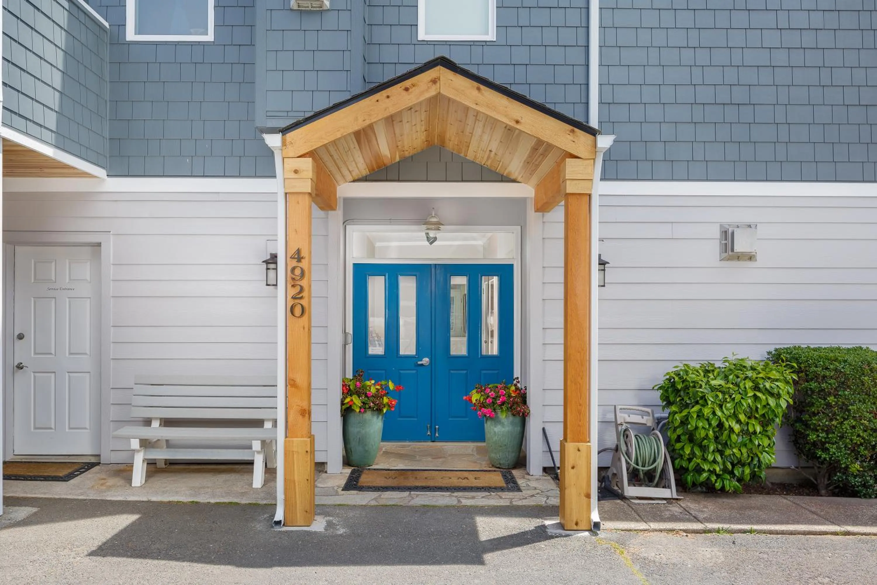 Facade/entrance in Ocean House