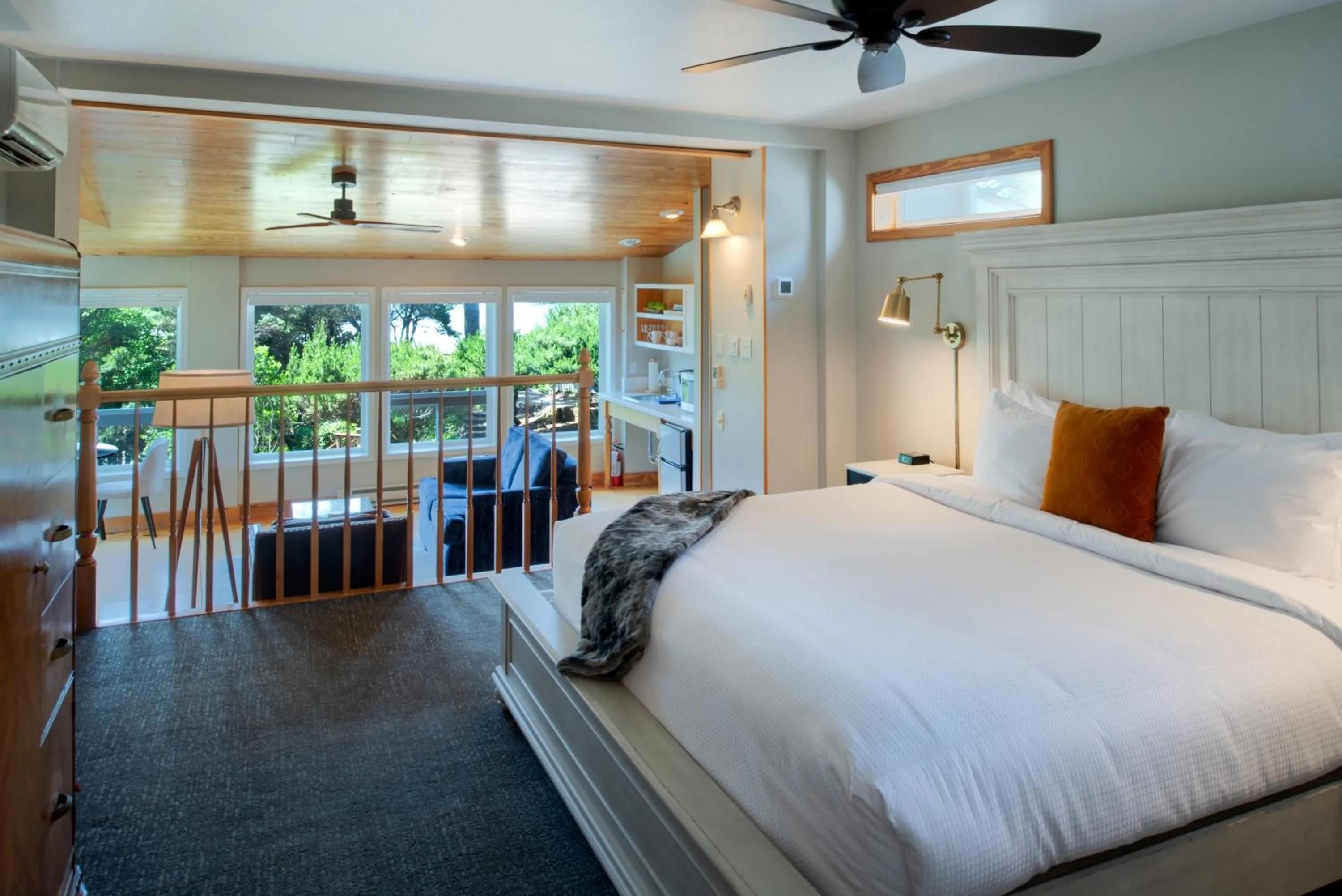Bedroom, Bed in Ocean House
