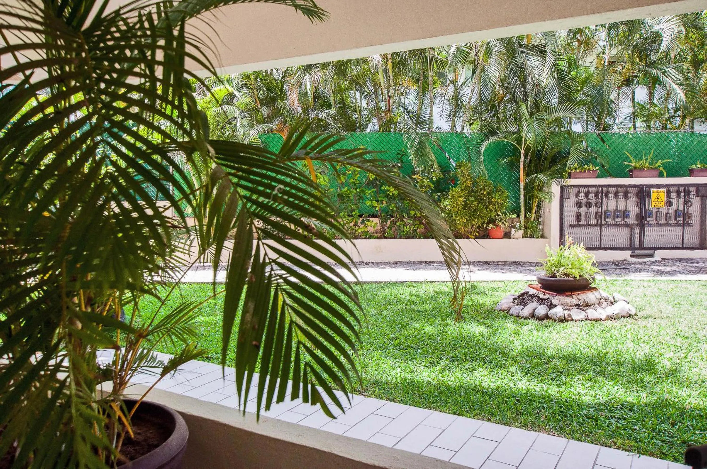 Garden in Marina Suites by Andiani Travel