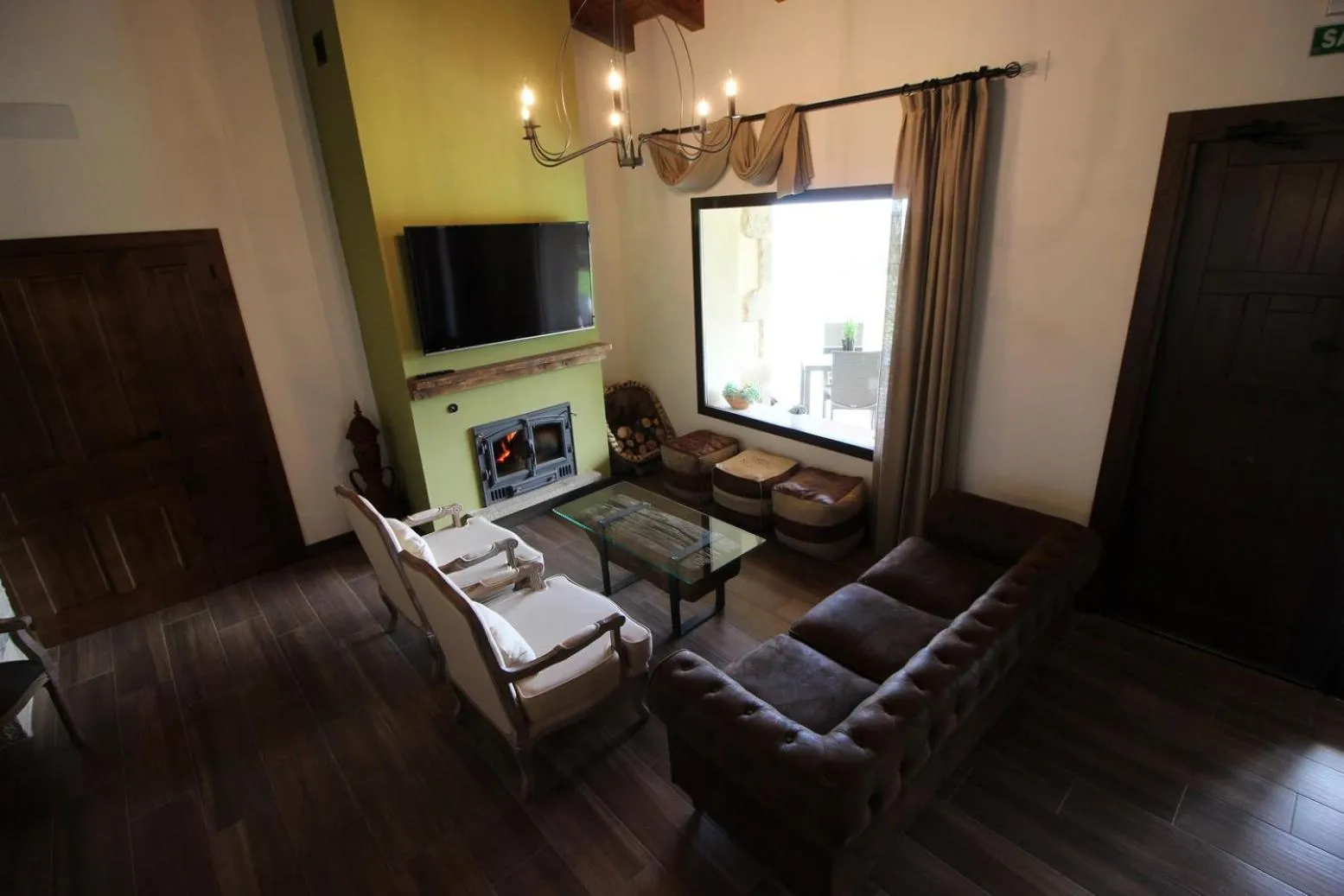 Communal lounge/ TV room in Hotel Rural San Giles