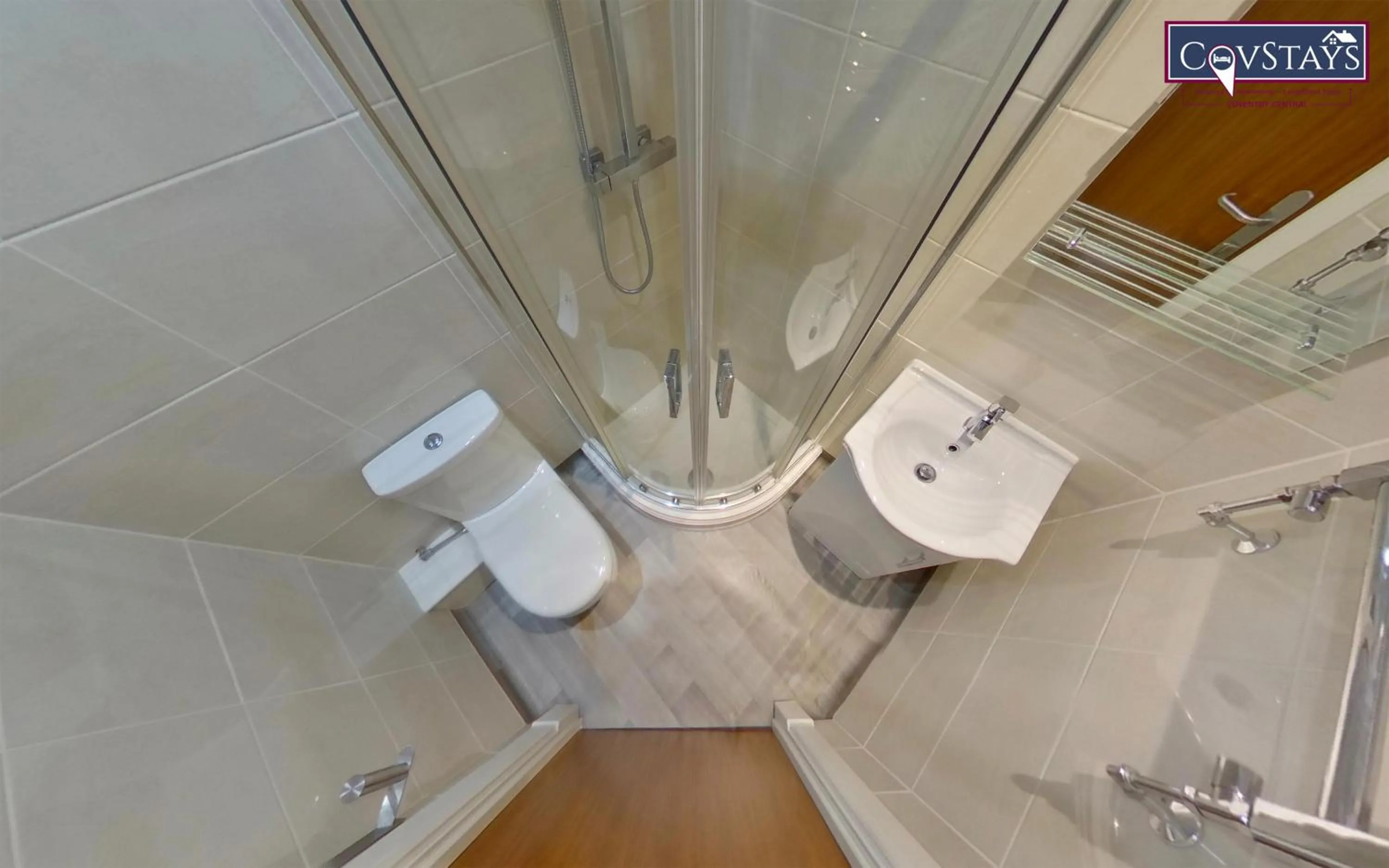 Victoria House - Deluxe Studios in Coventry City Centre, free parking, by COVSTAYS