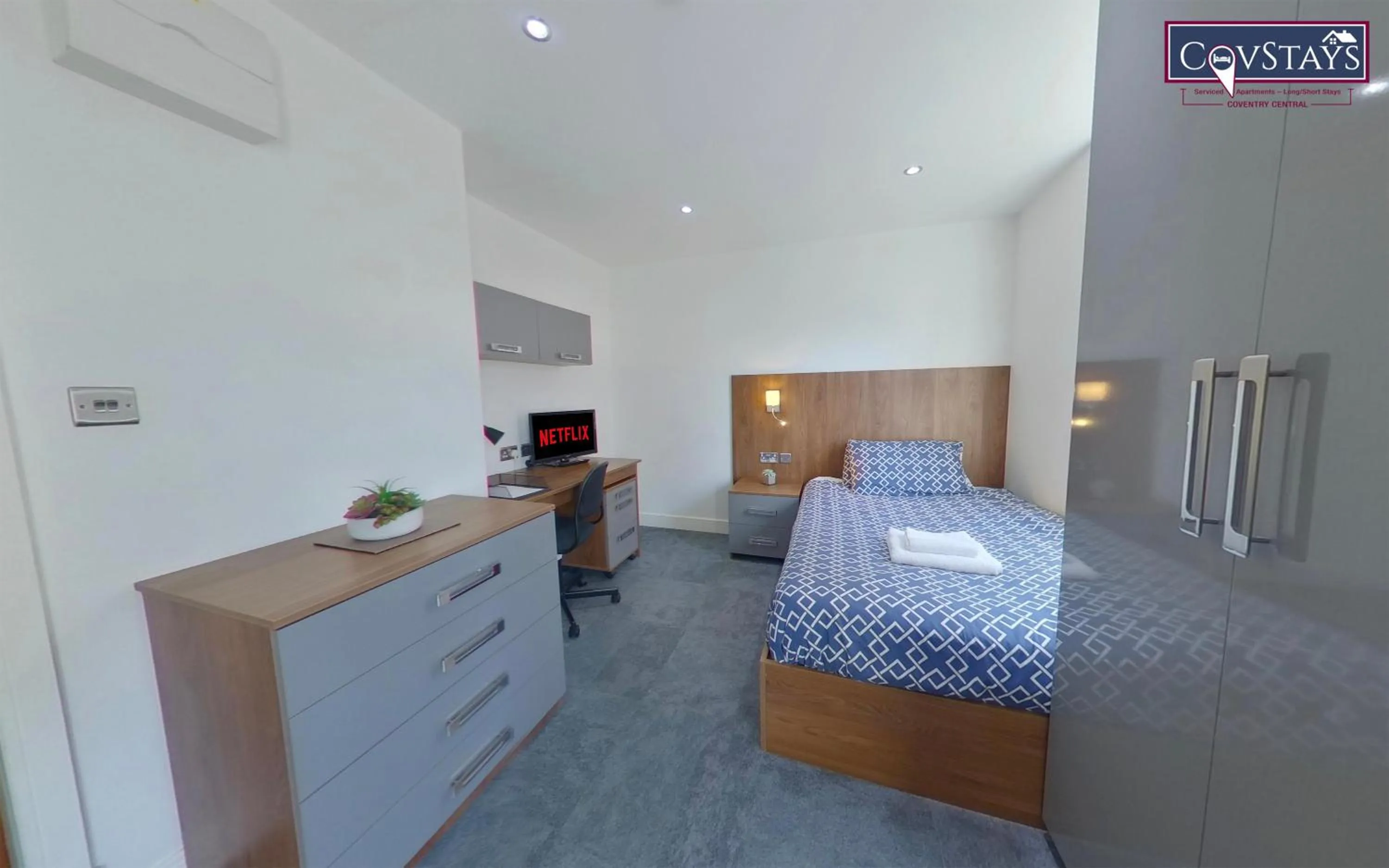 Bed in Victoria House - Deluxe Studios in Coventry City Centre, free parking, by COVSTAYS