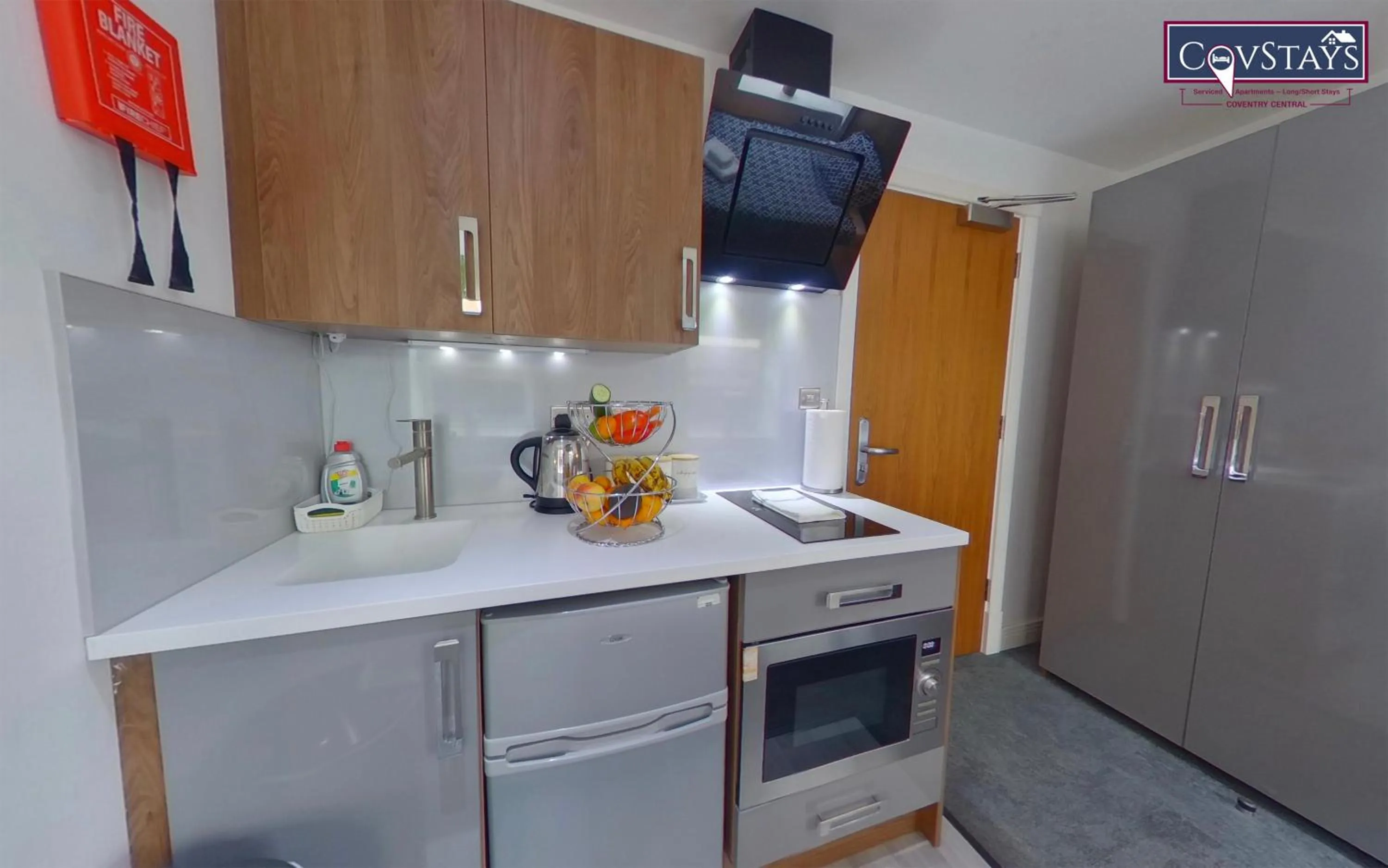 Victoria House - Deluxe Studios in Coventry City Centre, free parking, by COVSTAYS