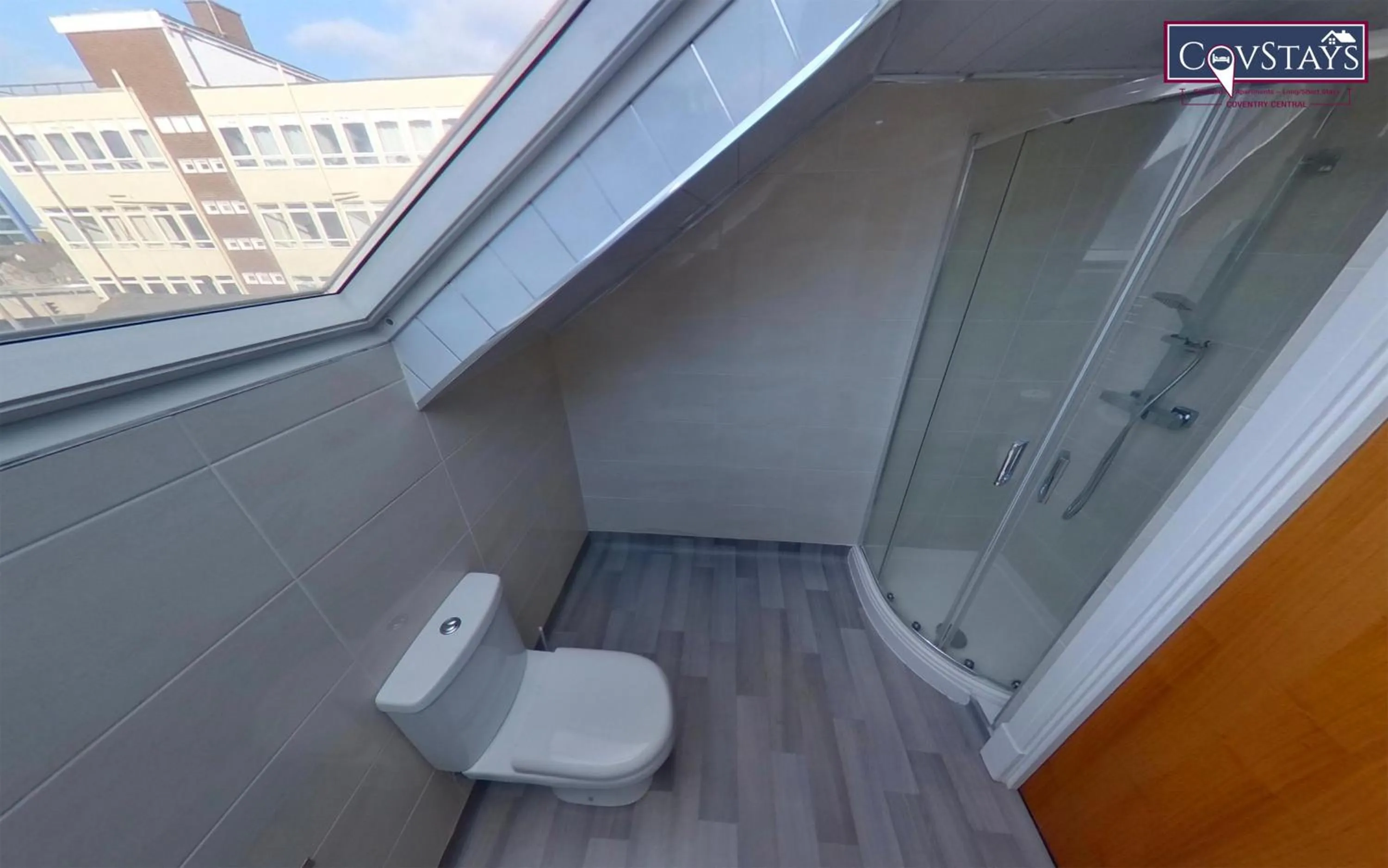 Victoria House - Deluxe Studios in Coventry City Centre, free parking, by COVSTAYS