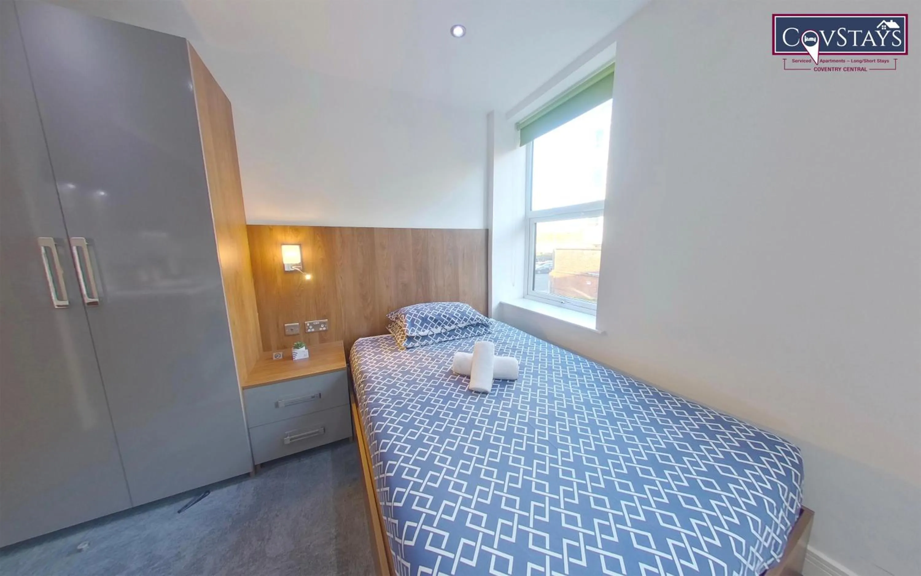 Bed in Victoria House - Deluxe Studios in Coventry City Centre, free parking, by COVSTAYS
