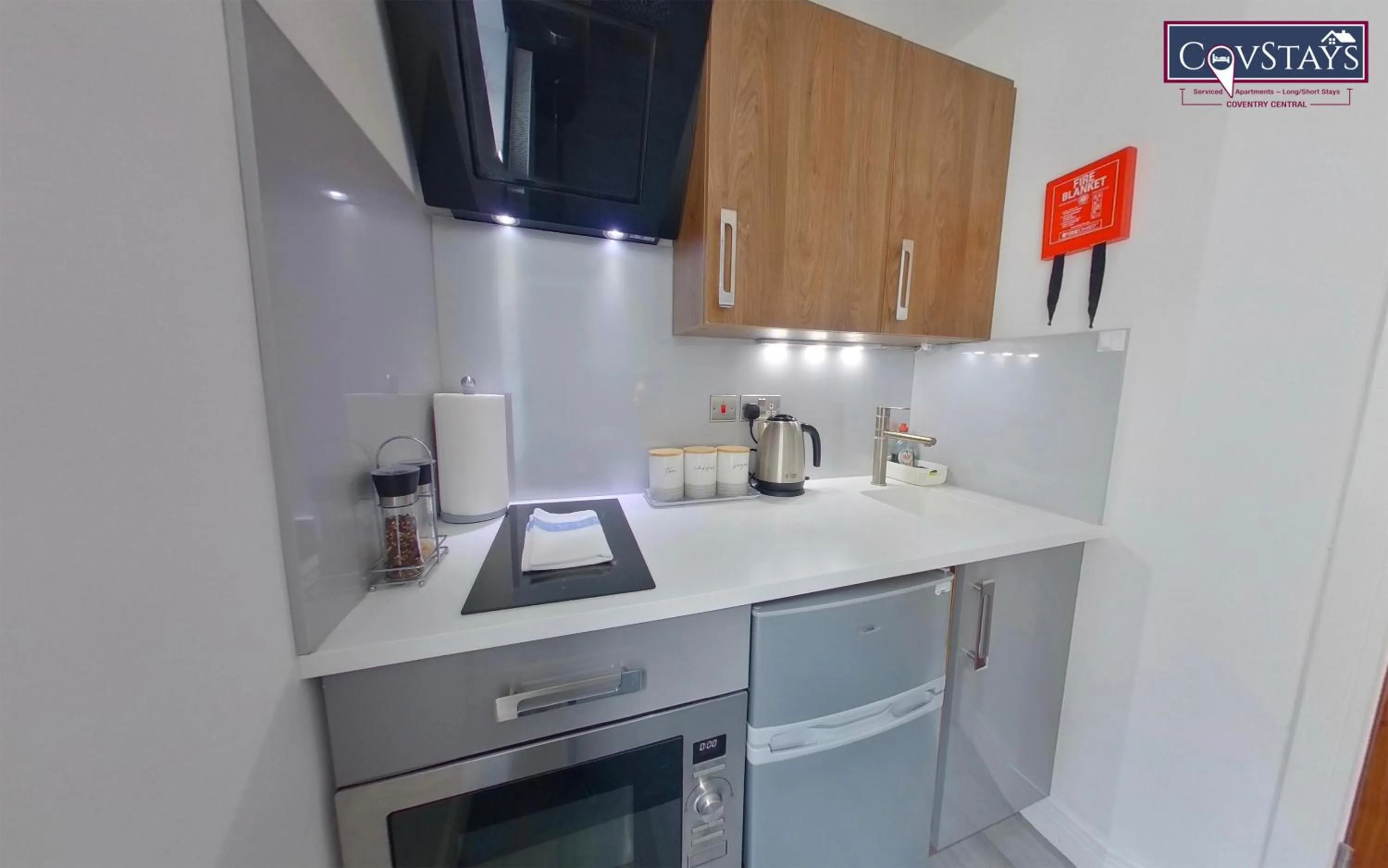 Victoria House - Deluxe Studios in Coventry City Centre, free parking, by COVSTAYS