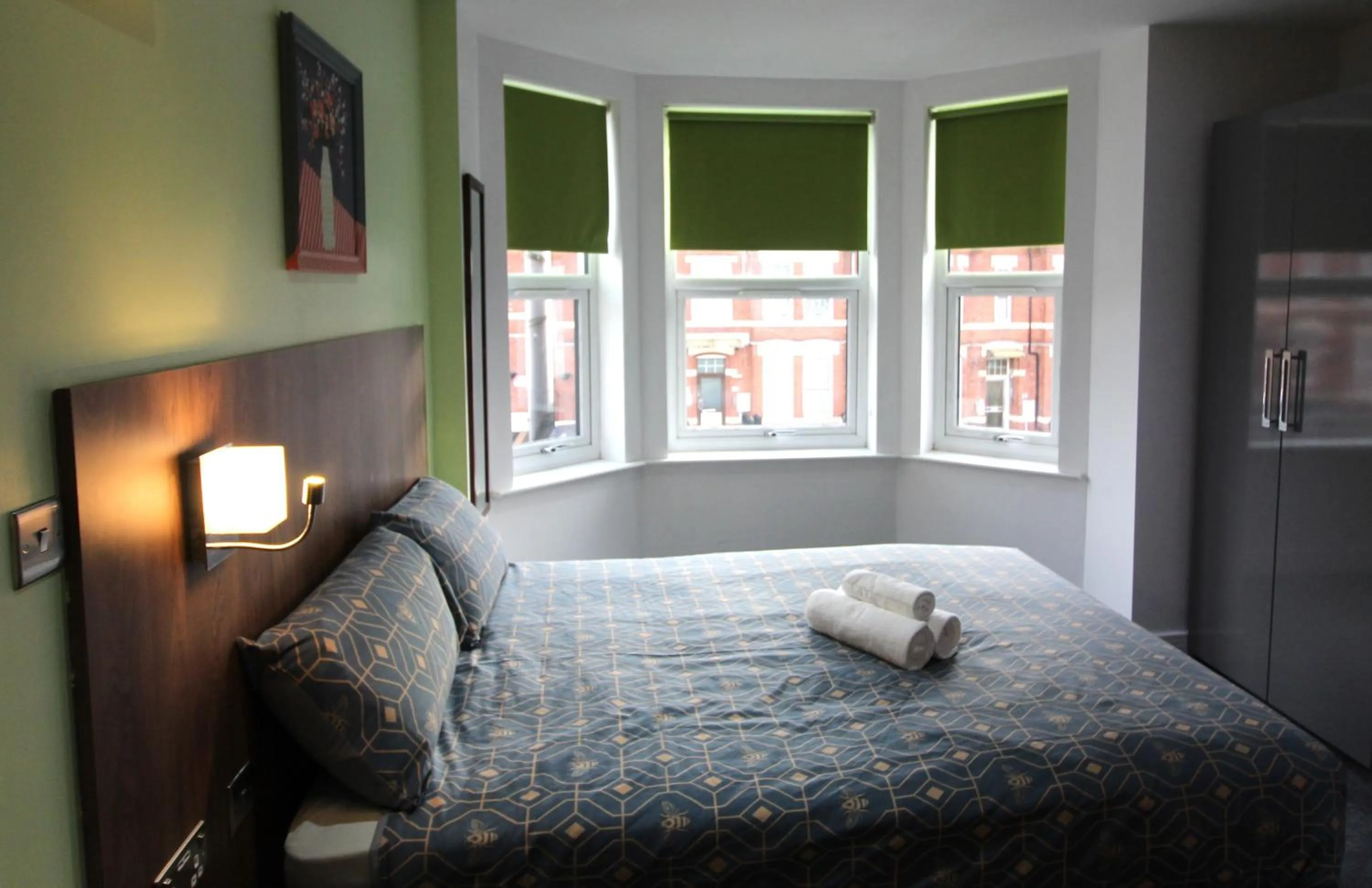Bed in Victoria House - Deluxe Studios in Coventry City Centre, free parking, by COVSTAYS