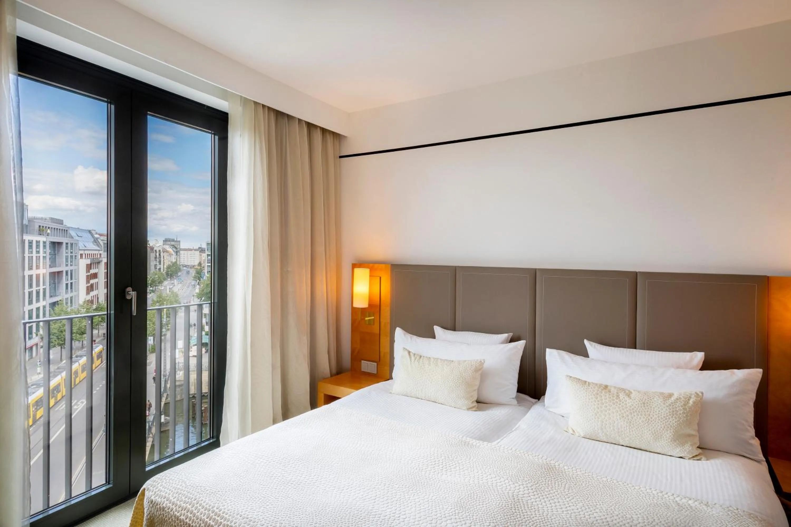 Bed in Meliá Berlin