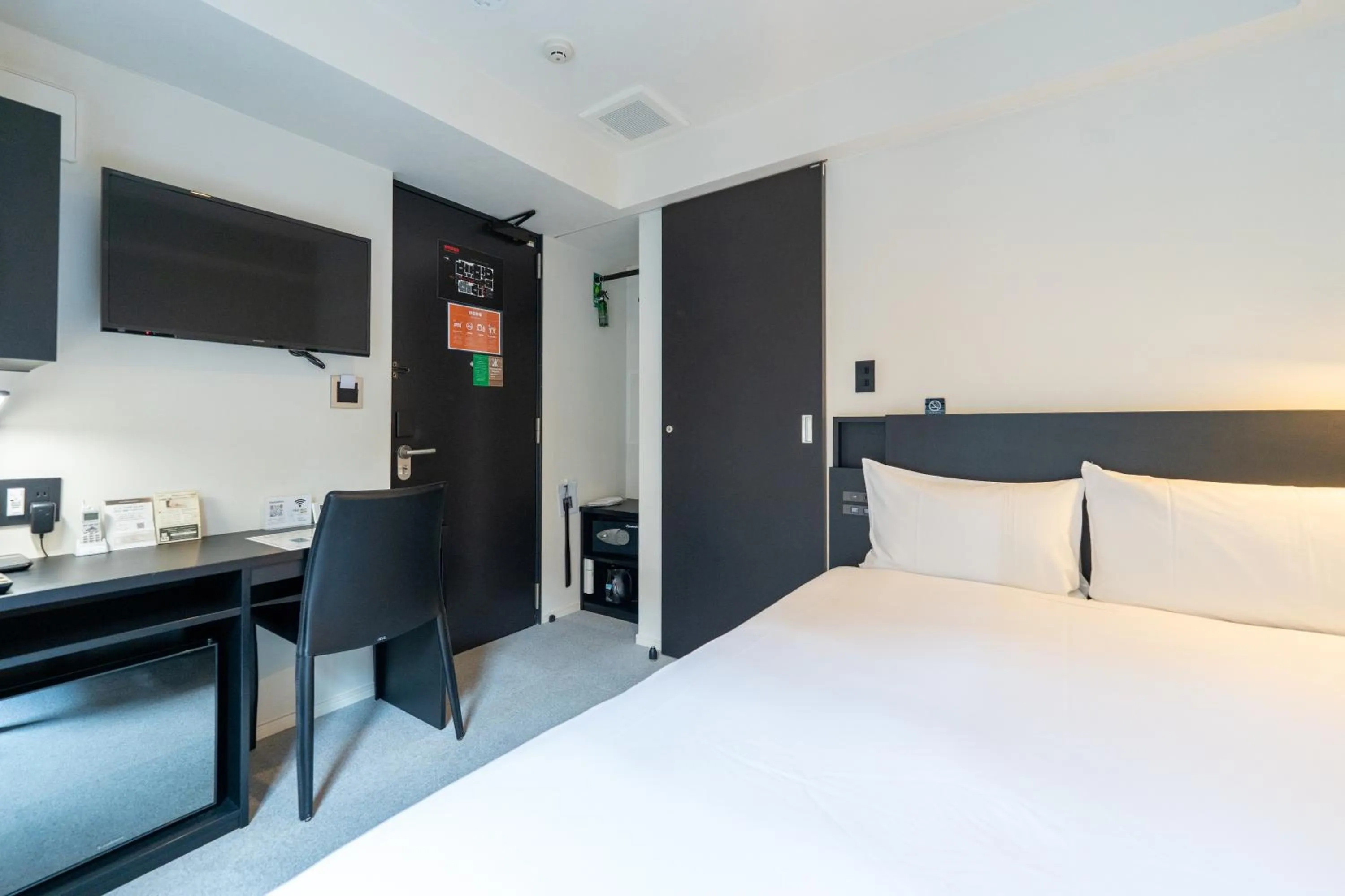 Bed in HOTEL TABARD TOKYO