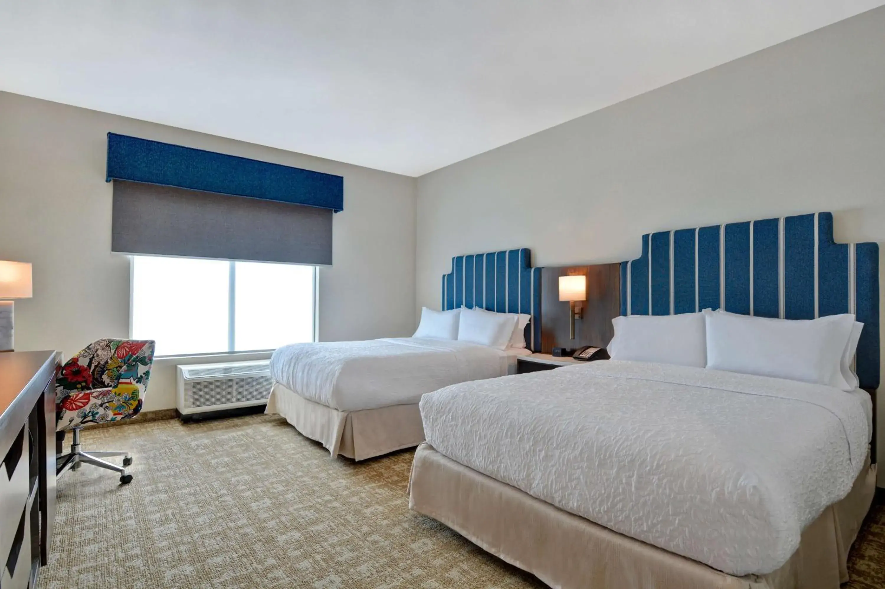 Queen Room with Two Queen Beds - Mobility Accessible in Hampton Inn & Suites Nashville Downtown Capitol View, Tn Queen Room with Two Queen Beds - Mobility Accessible in Hampton Inn & Suites Nashville Downtown Capitol View, Tn