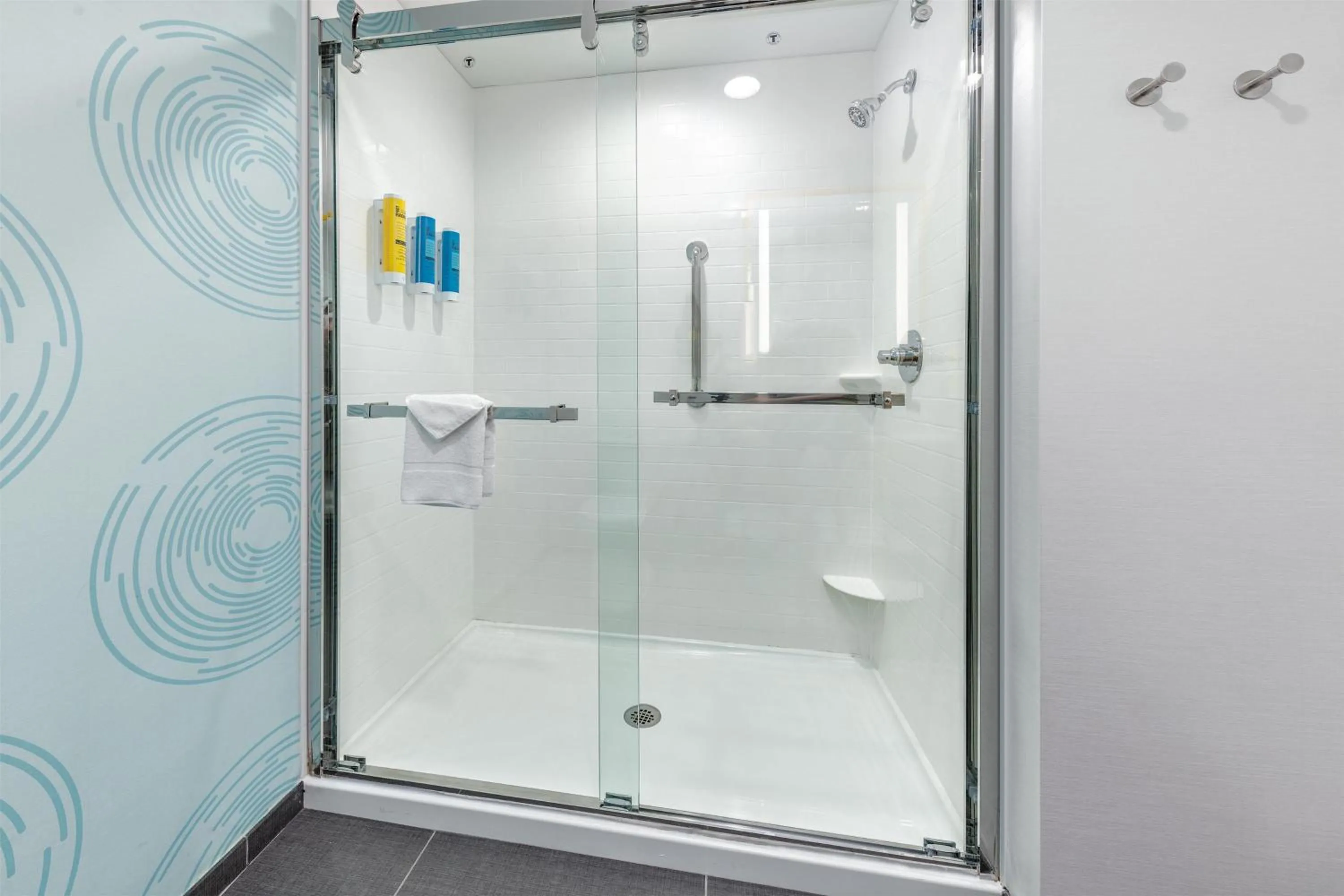 Bathroom in Tru By Hilton The Colony