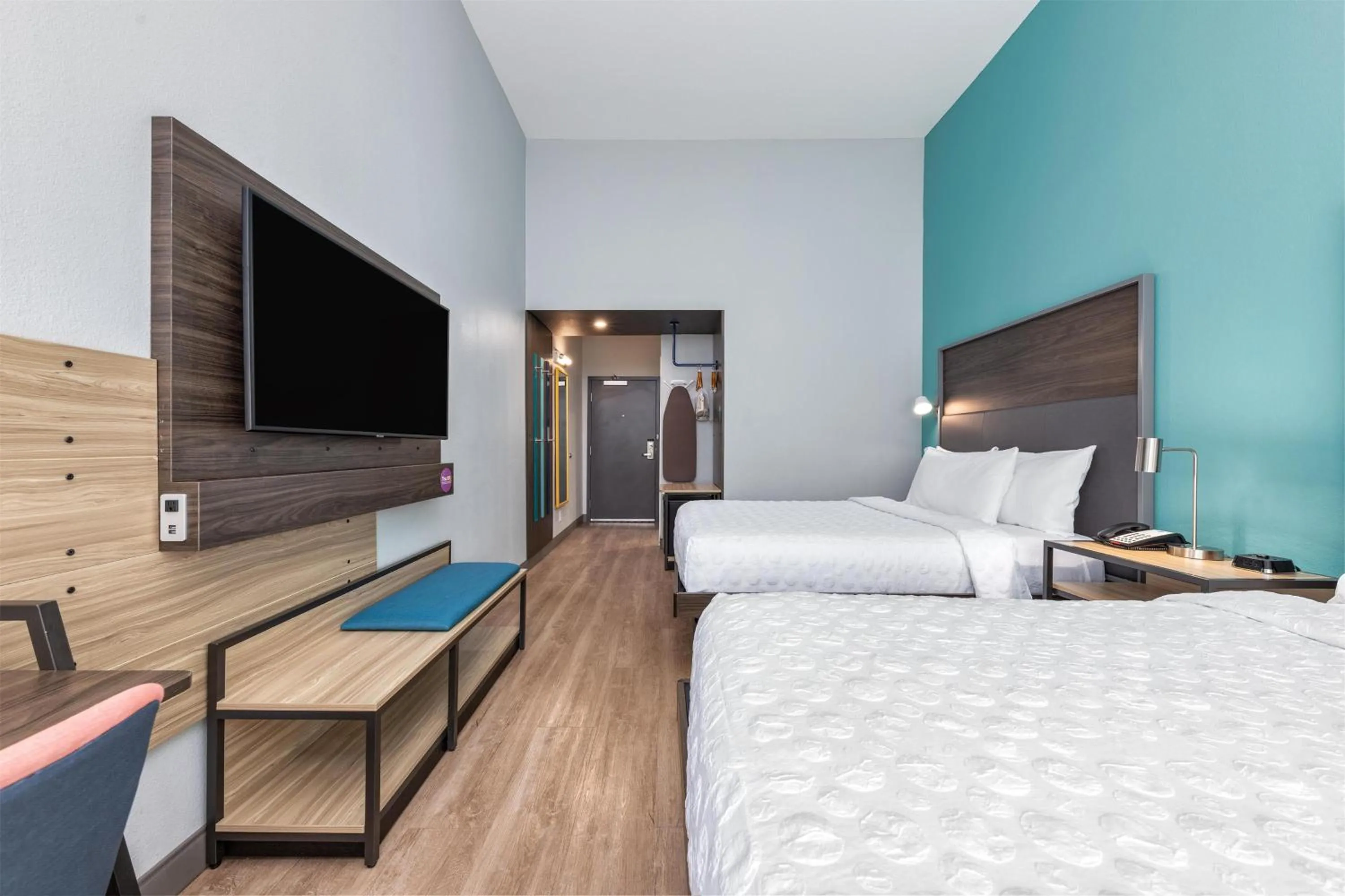 Bedroom, Bed in Tru By Hilton The Colony