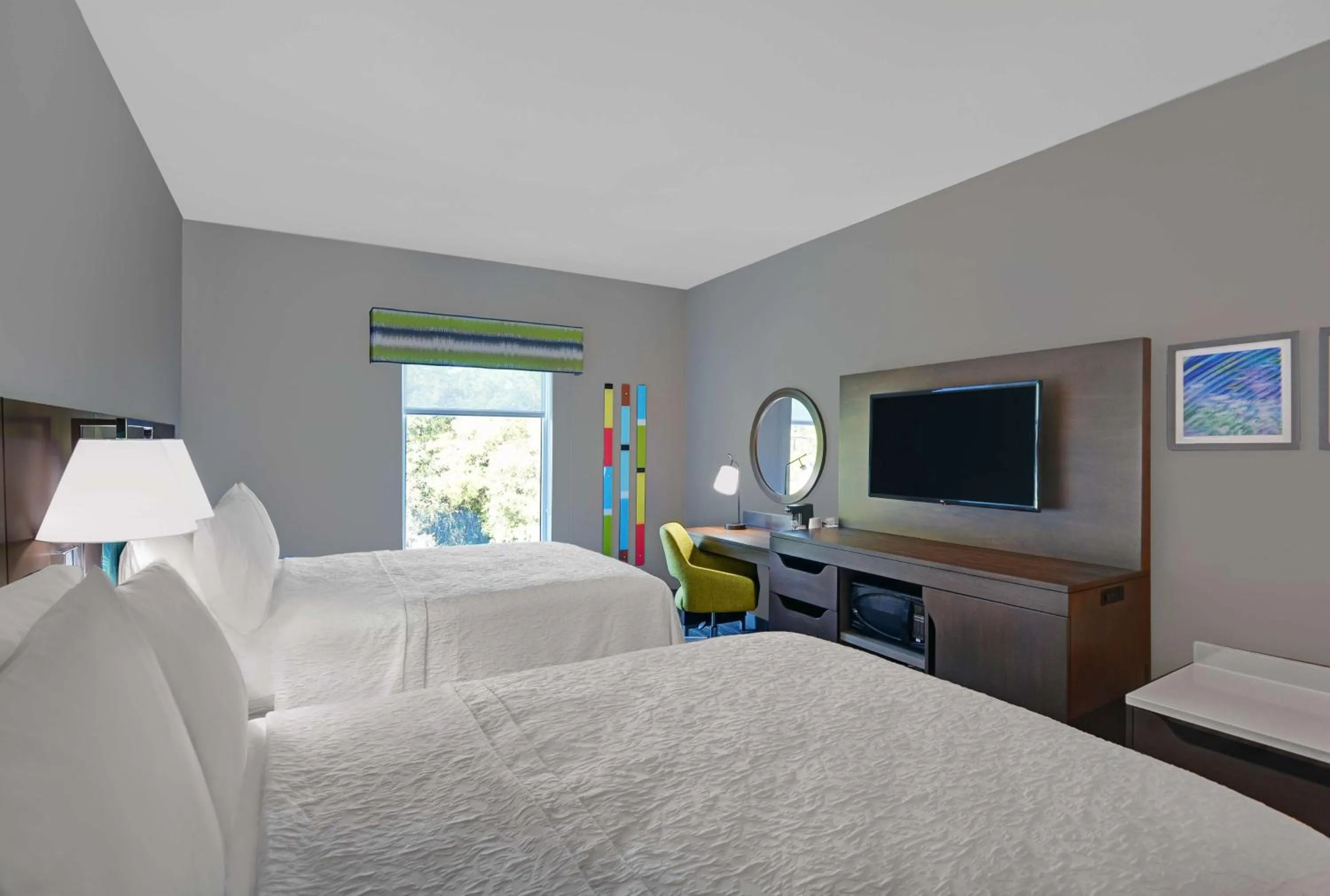 Bedroom, Bed in Hampton Inn And Suites Macclenny I-10