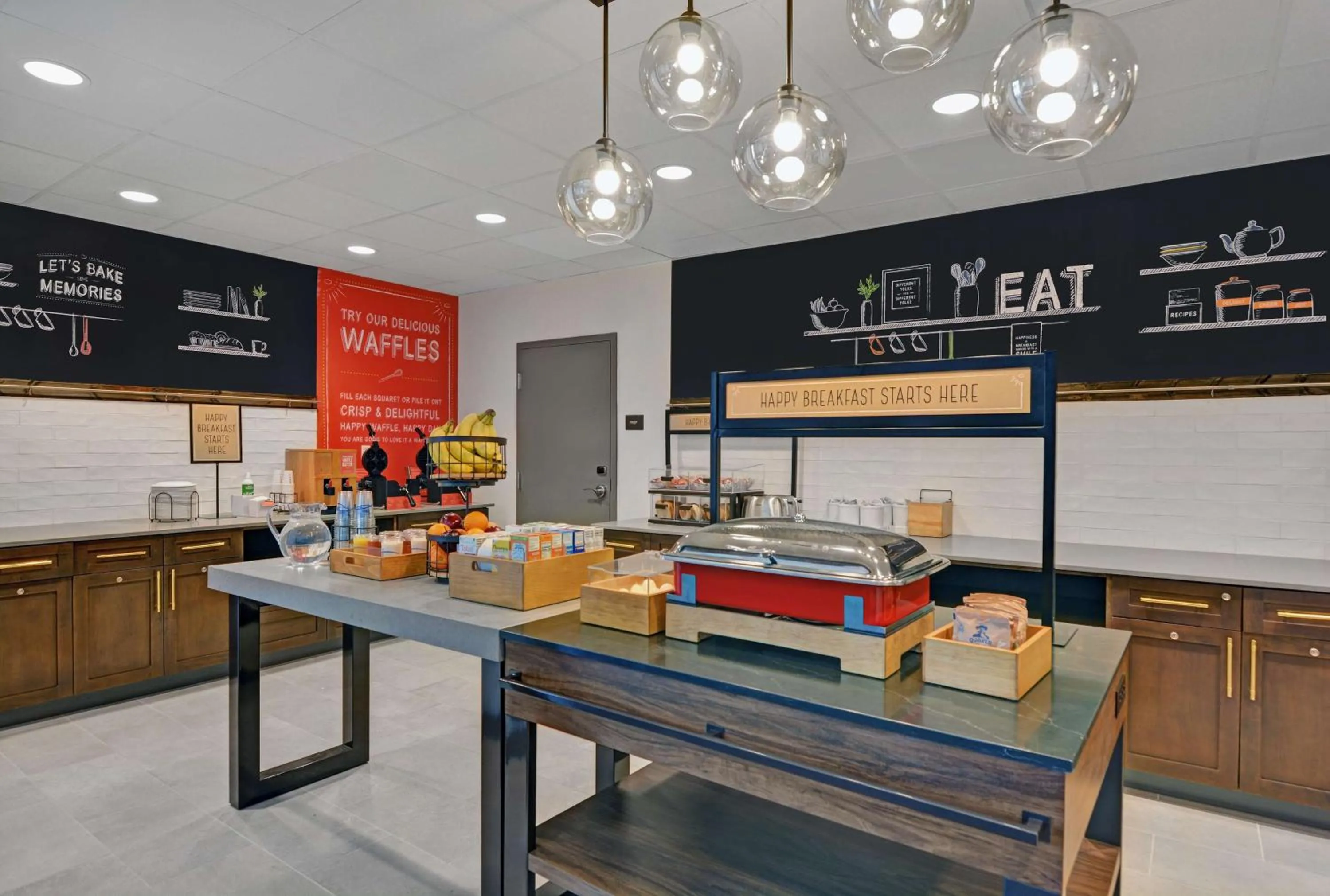 Breakfast in Hampton Inn And Suites Macclenny I-10