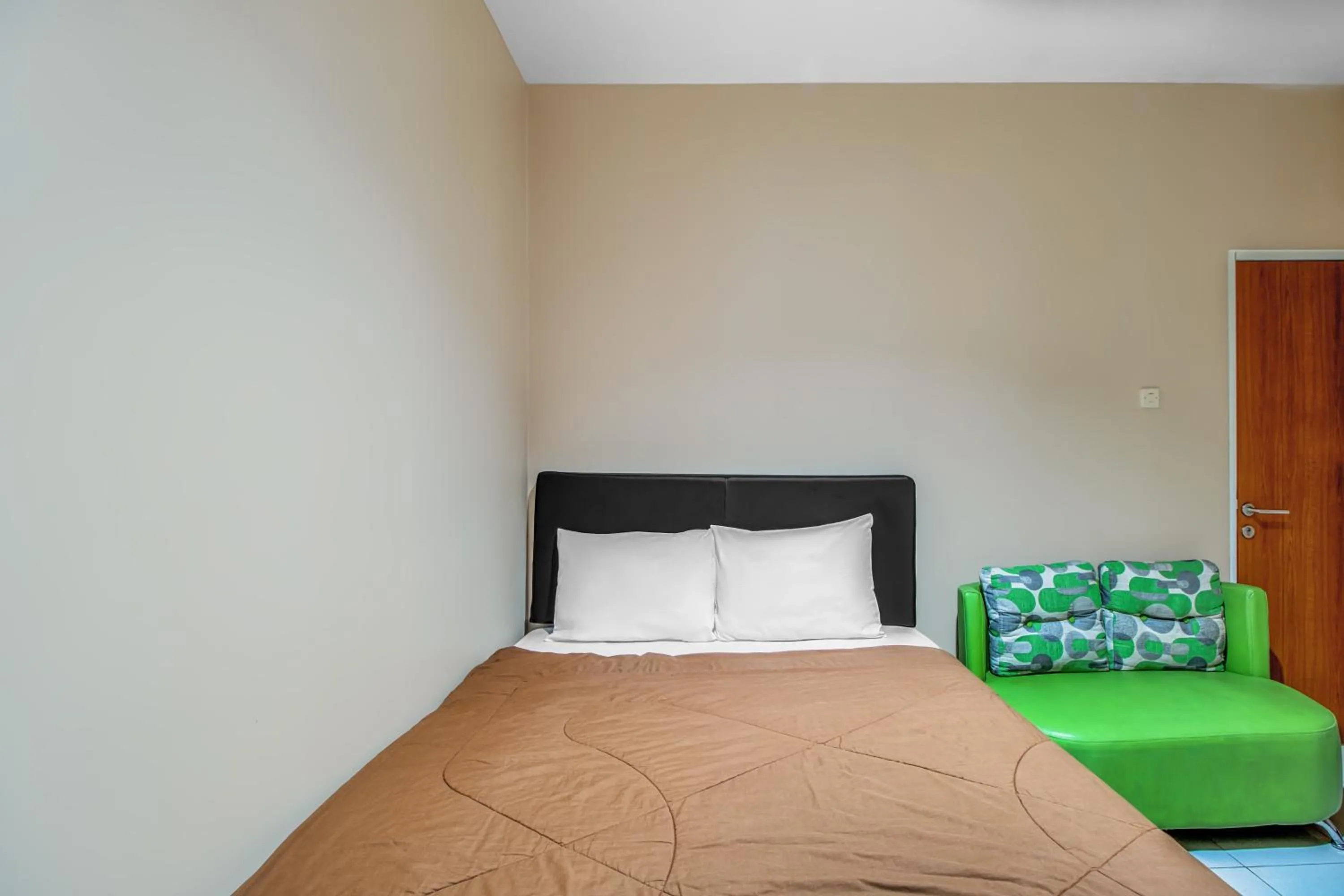 Bed in Griya Stadion