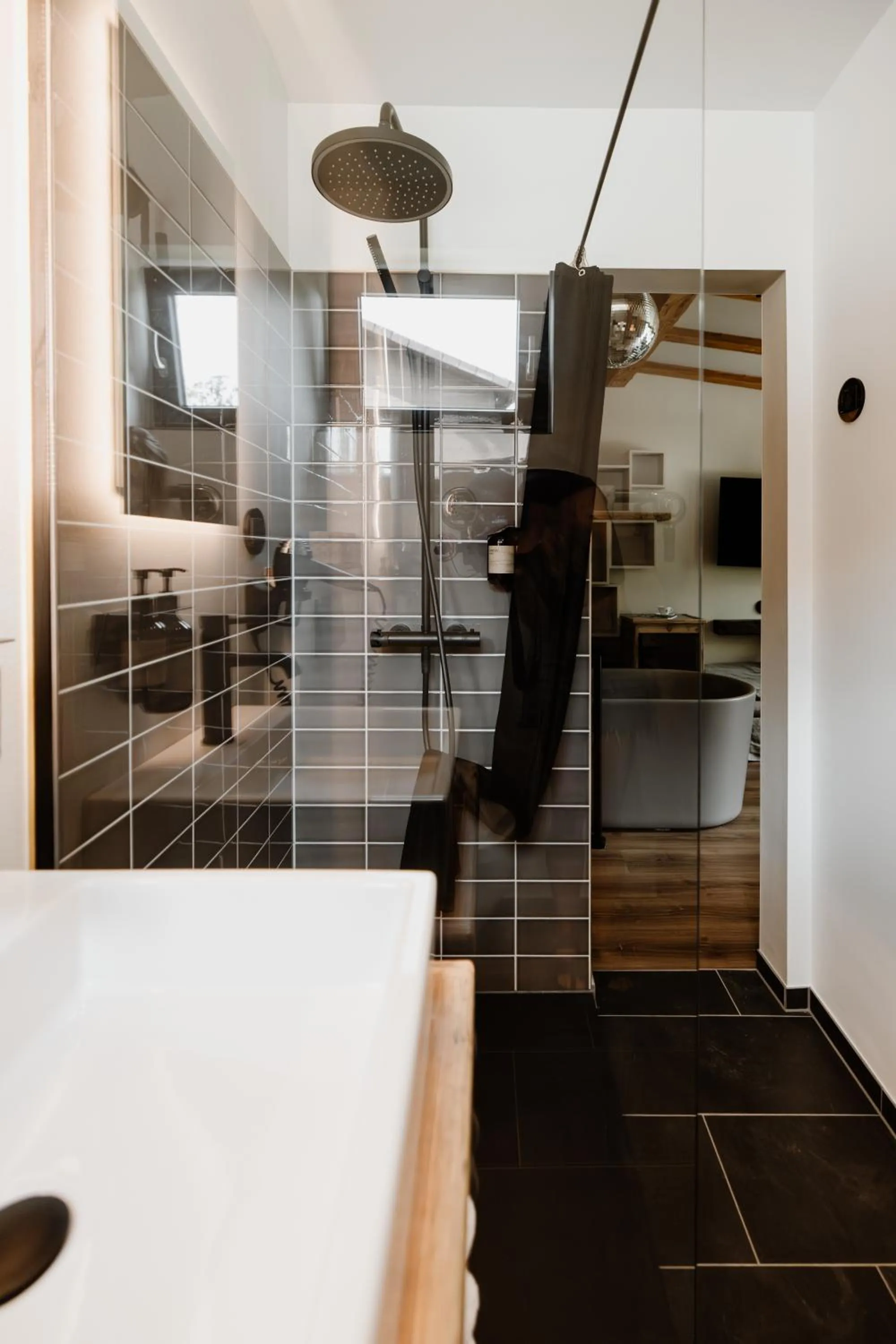 Shower in THE HEARTS HOTEL - dein Boutique- und Event-Resort