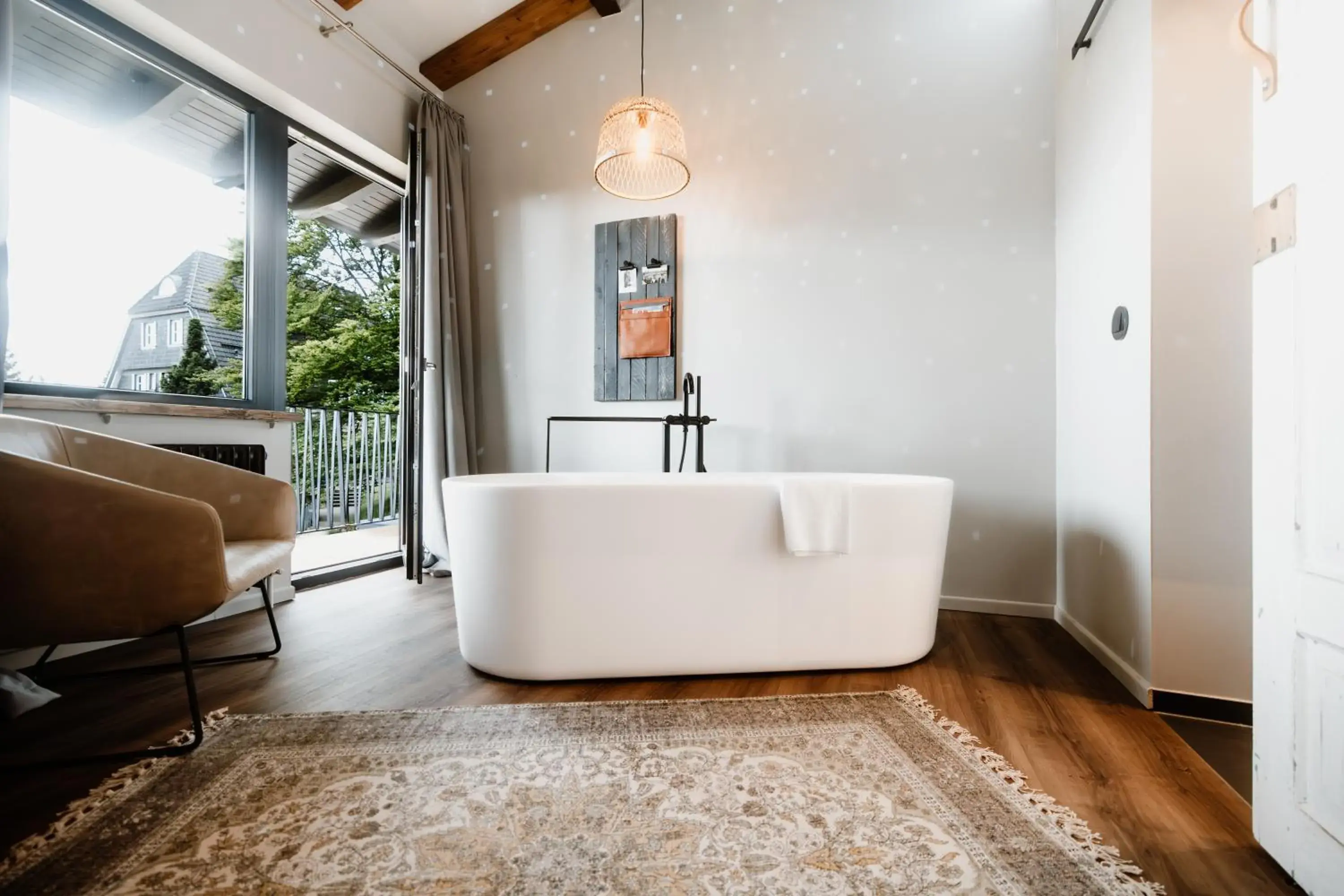 Deluxe Double Room with Bath in THE HEARTS HOTEL - dein Boutique- und Event-Resort Deluxe Double Room with Bath in THE HEARTS HOTEL - dein Boutique- und Event-Resort