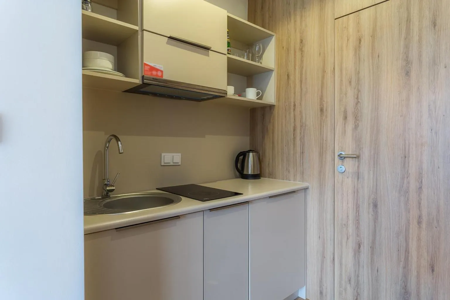 Kitchen or kitchenette in RentPlanet - Apartamenty Wolska