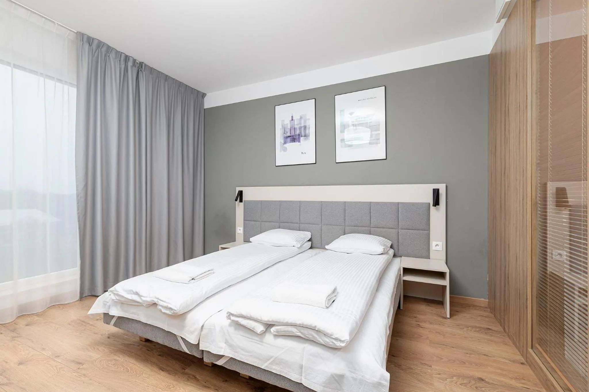 Bed in RentPlanet - Apartamenty Wolska