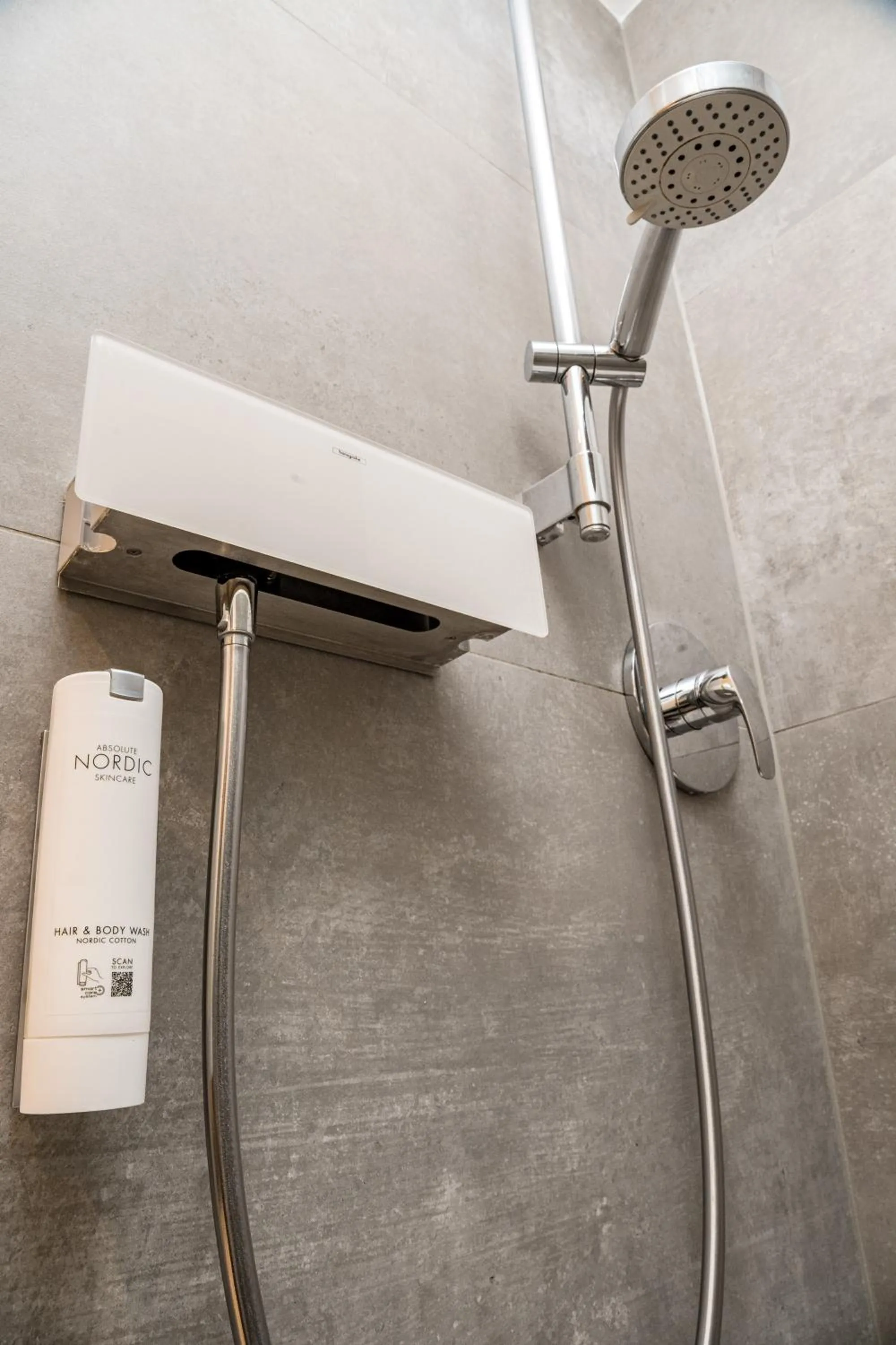 Shower in N+S City Hotel Neumarkt