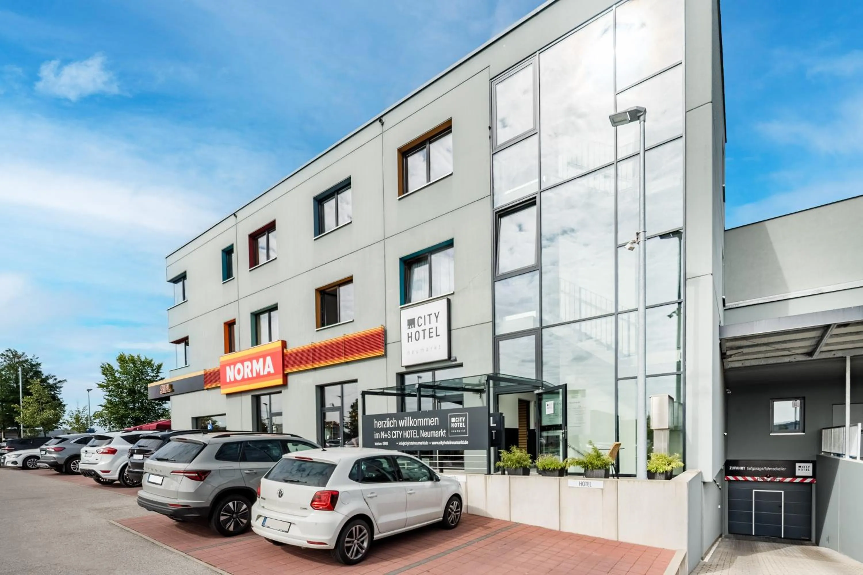 Facade/entrance in N+S City Hotel Neumarkt