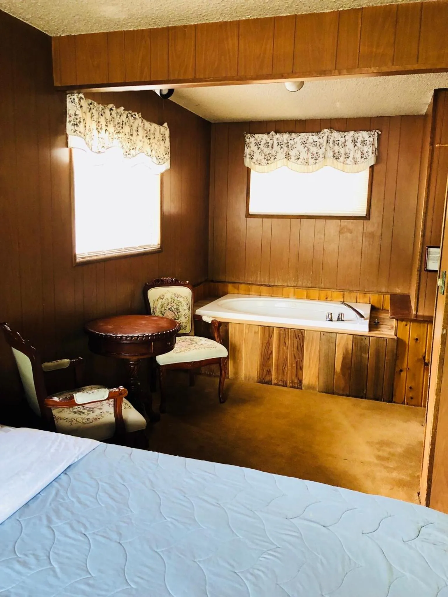 Mountain View Cabins