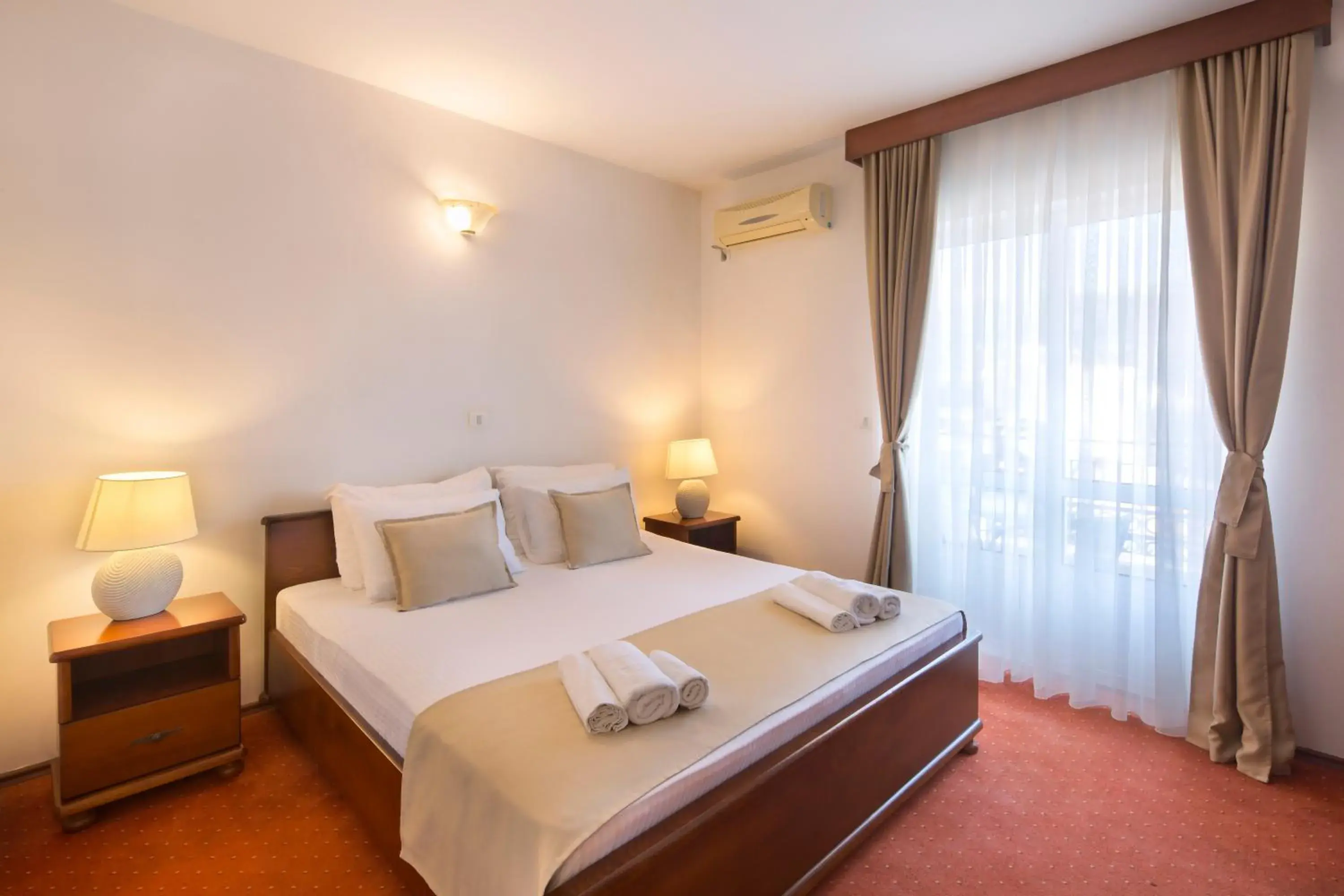 Double Room with Balcony in Villa Ljubanovic Double Room with Balcony in Villa Ljubanovic