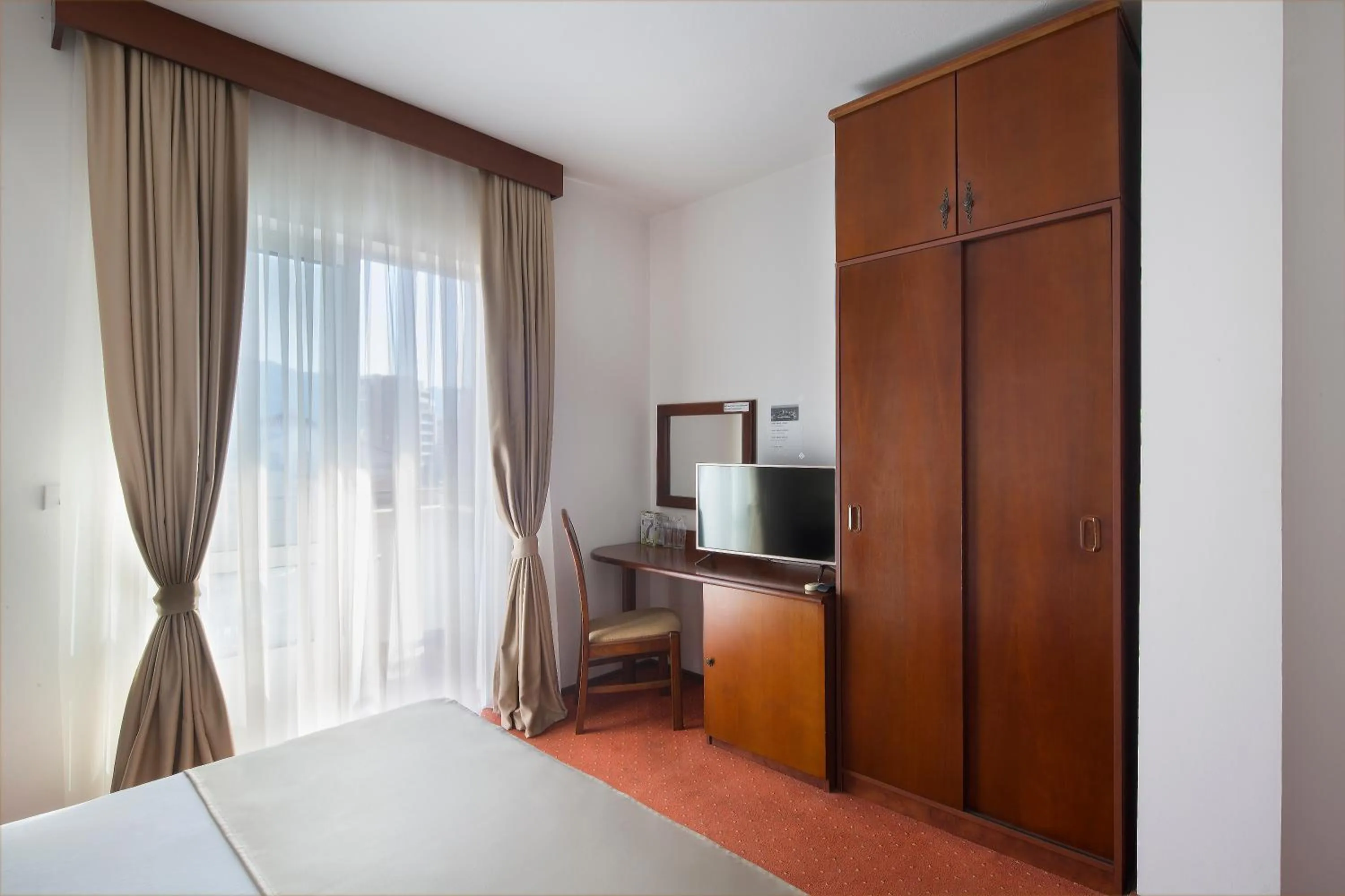 TV and multimedia, Bed in Villa Ljubanovic