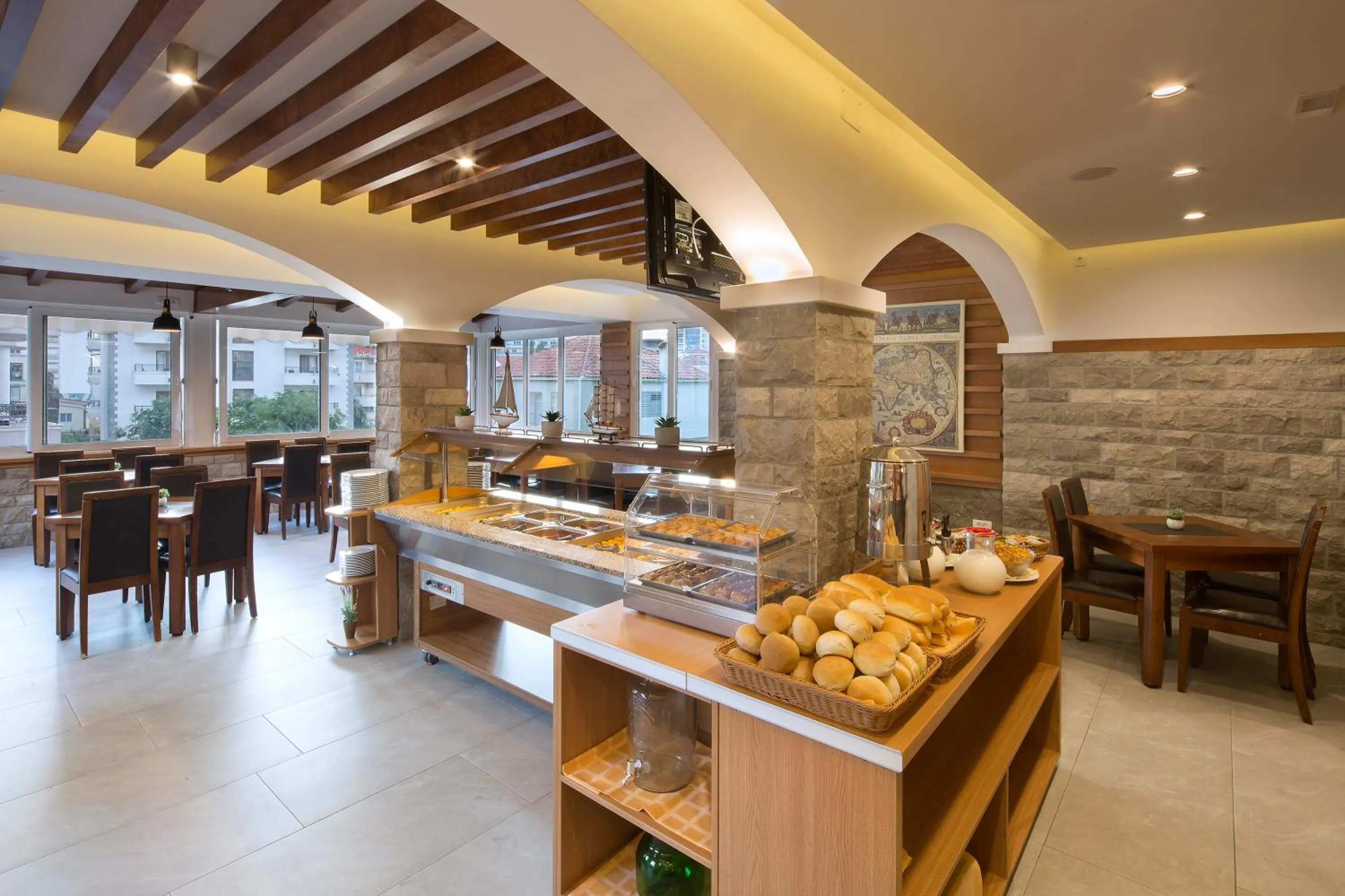 Buffet breakfast in Villa Ljubanovic