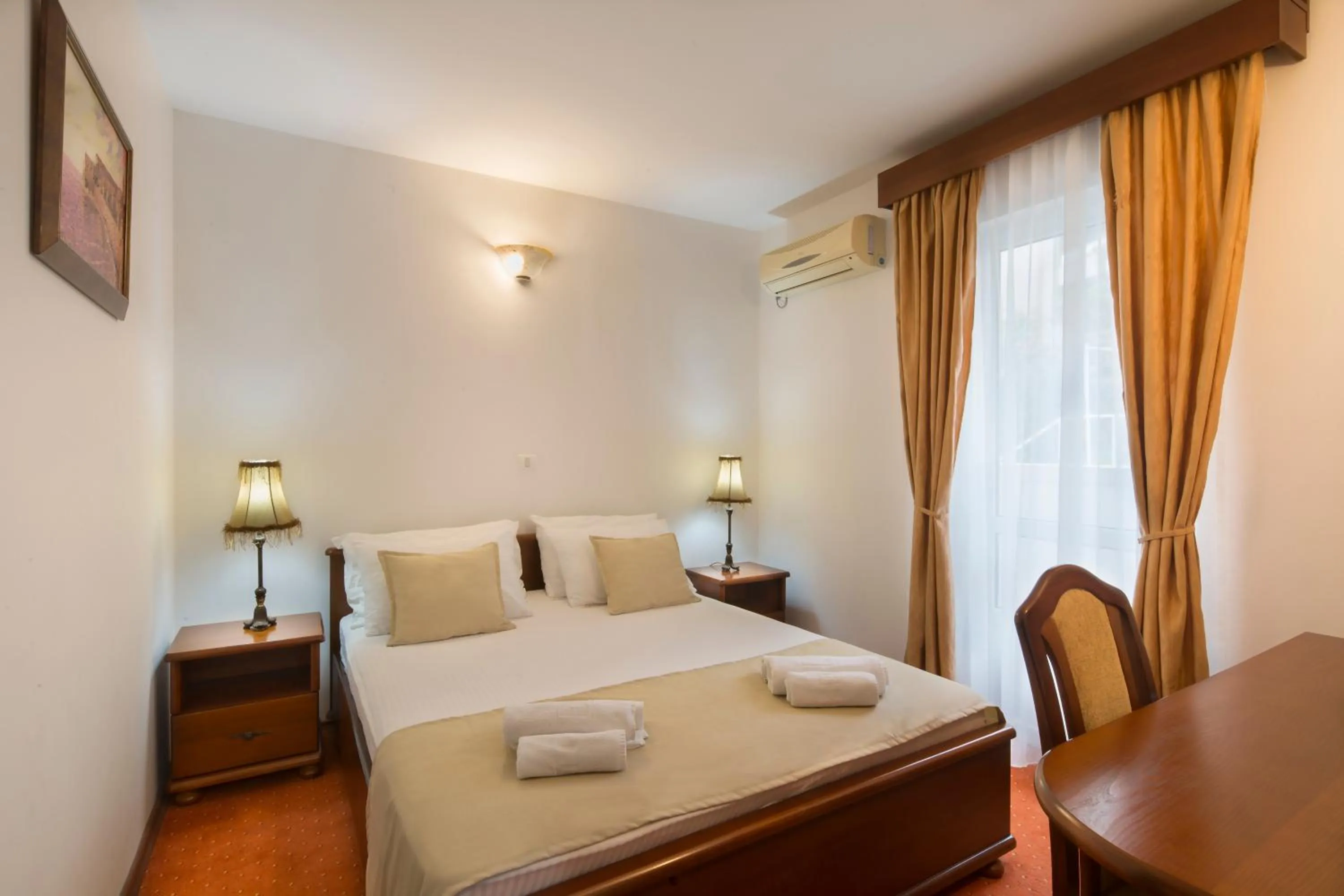 Bed in Villa Ljubanovic