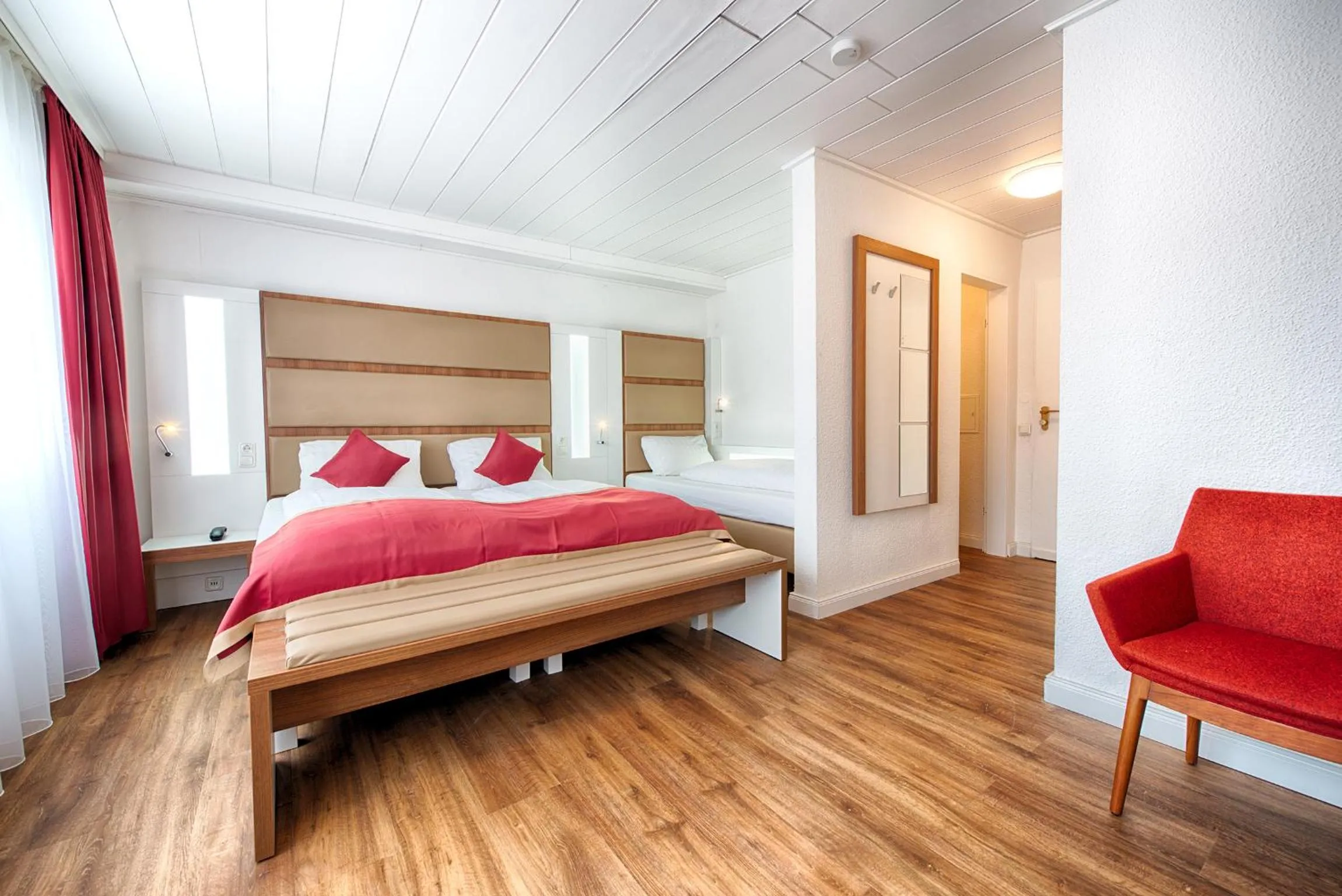 Bedroom, Bed in Hotel Senator