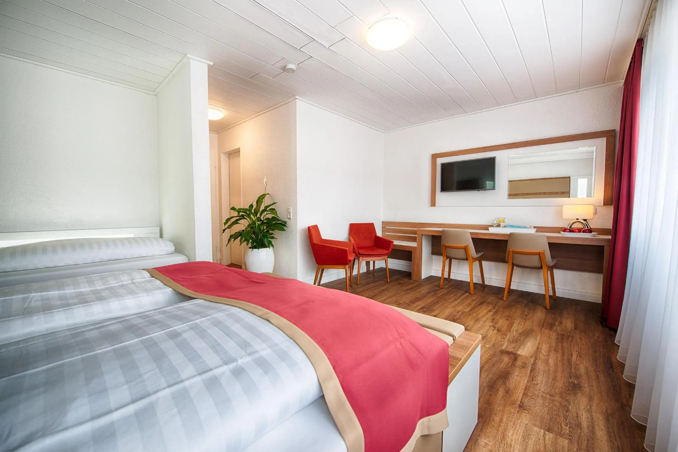 TV and multimedia, Bed in Hotel Senator