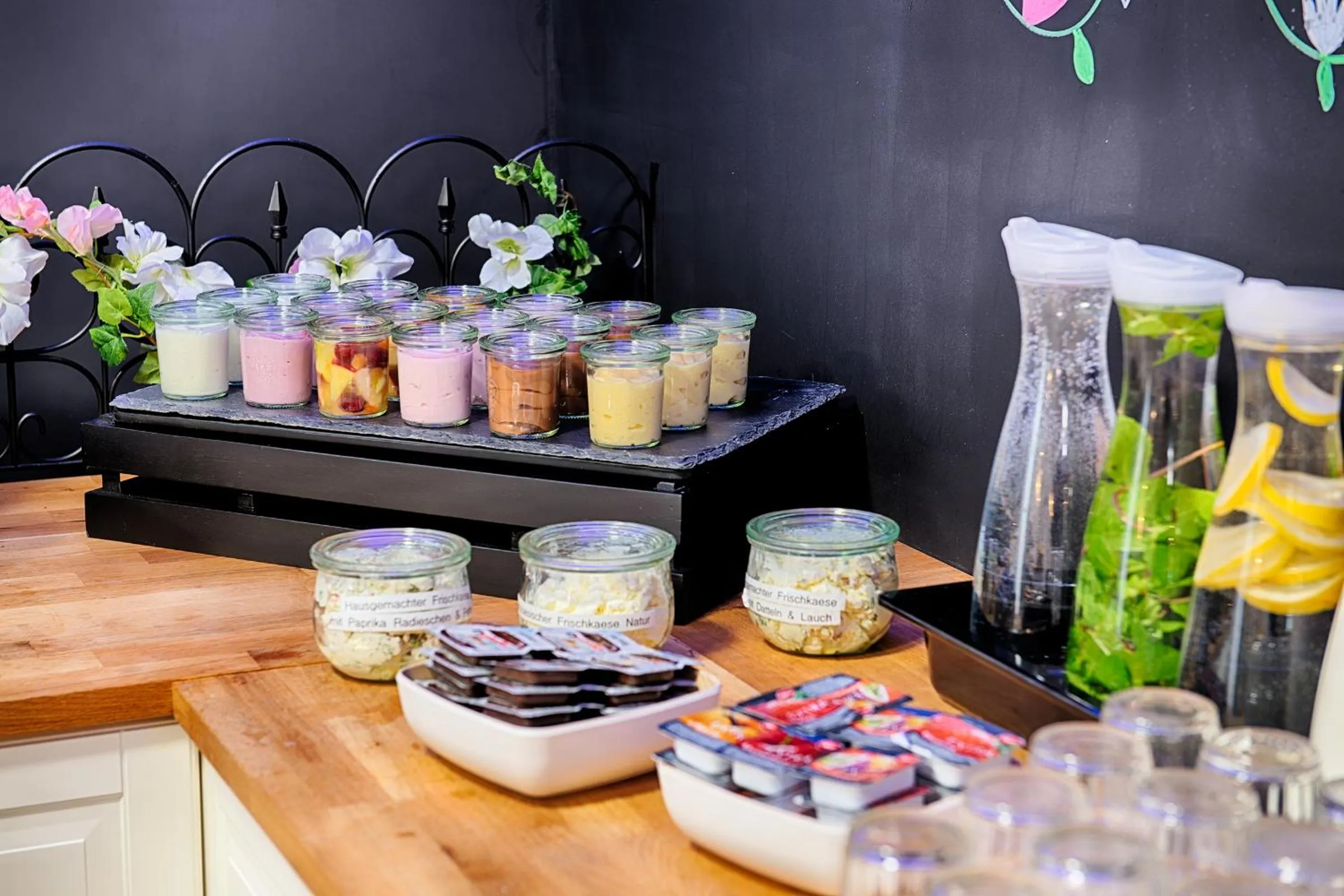 Buffet breakfast in Hotel Senator