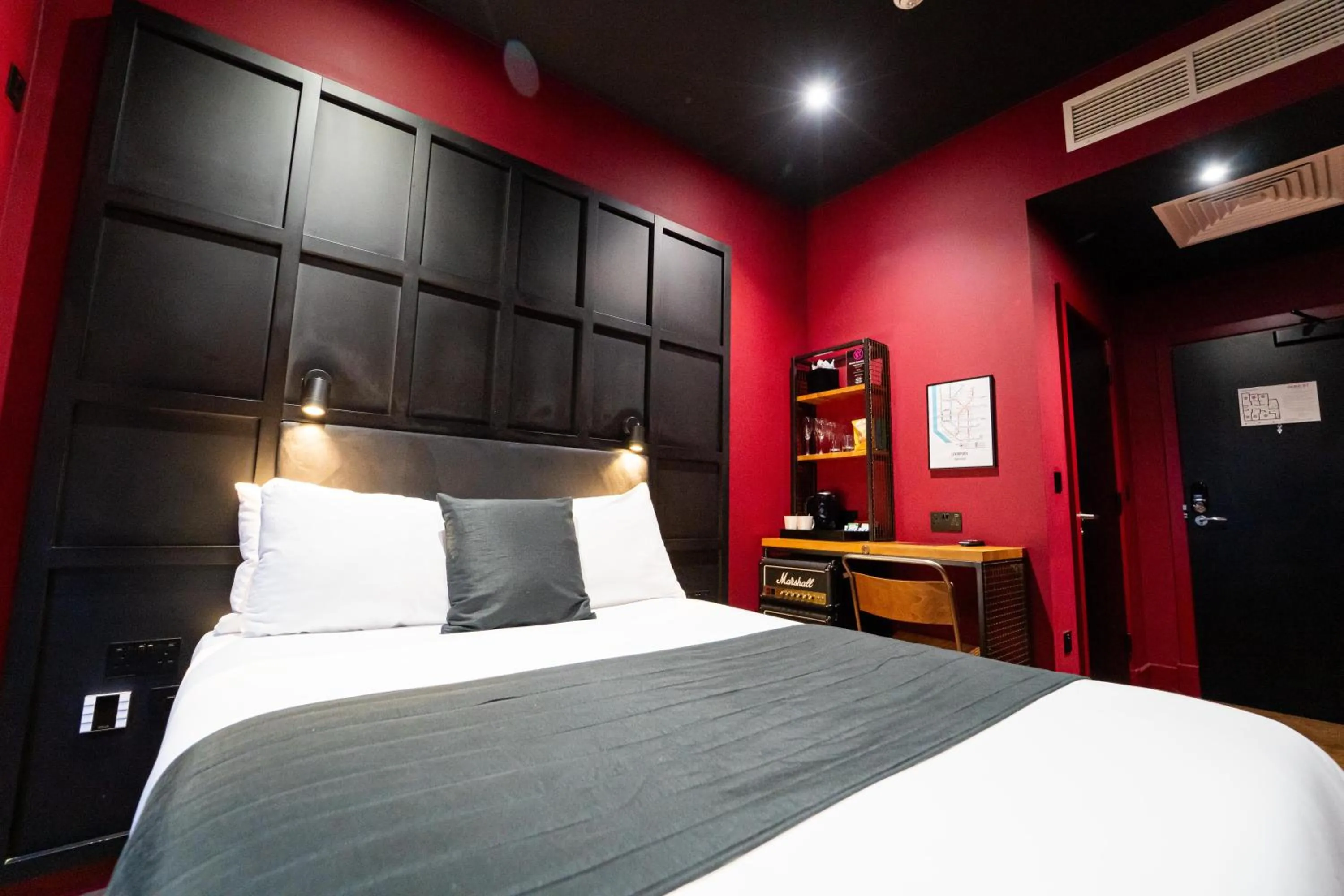 Bed in Duke Street Boutique Hotel