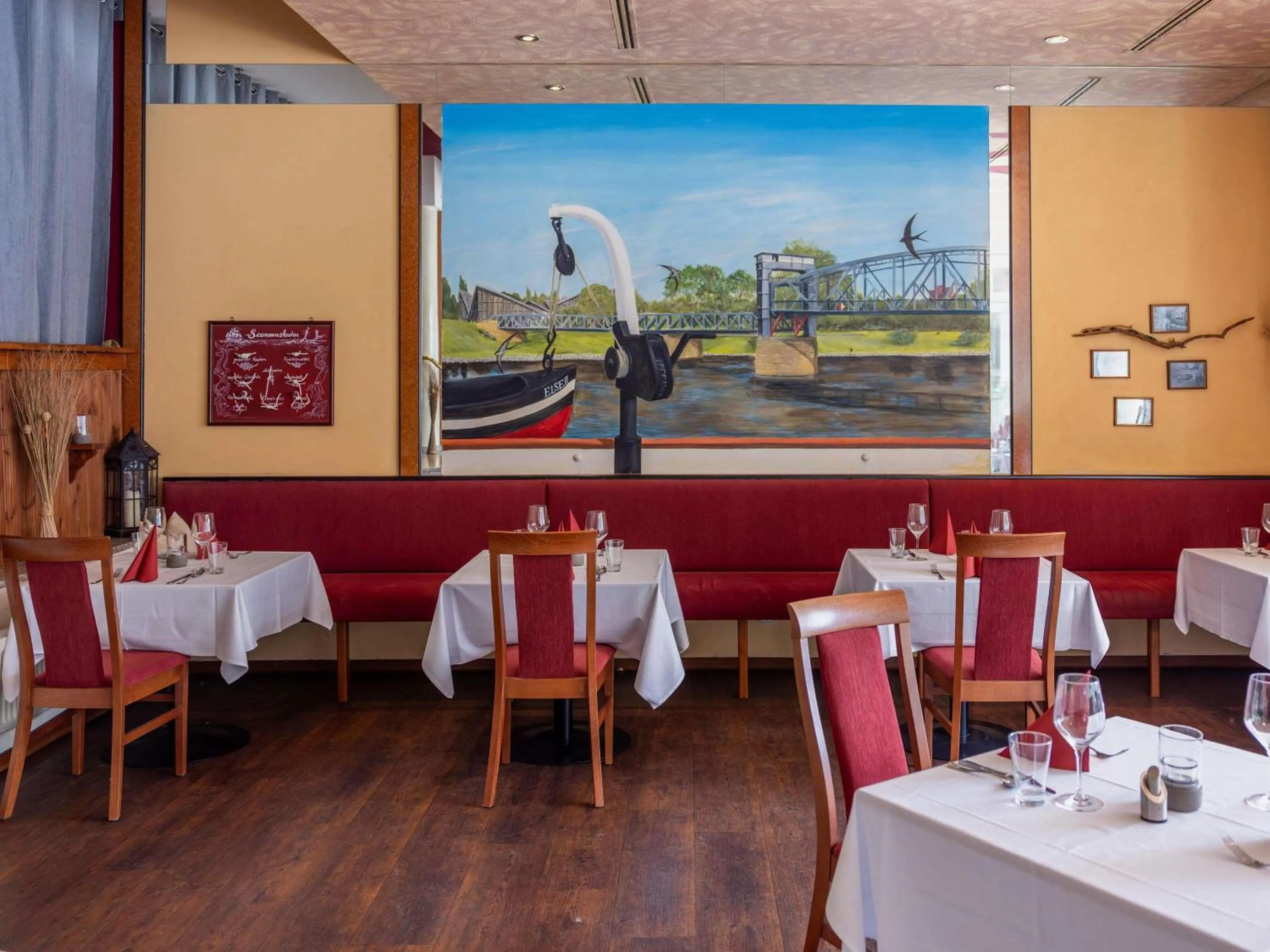 Lounge or bar in Mercure Hotel Plaza Magdeburg